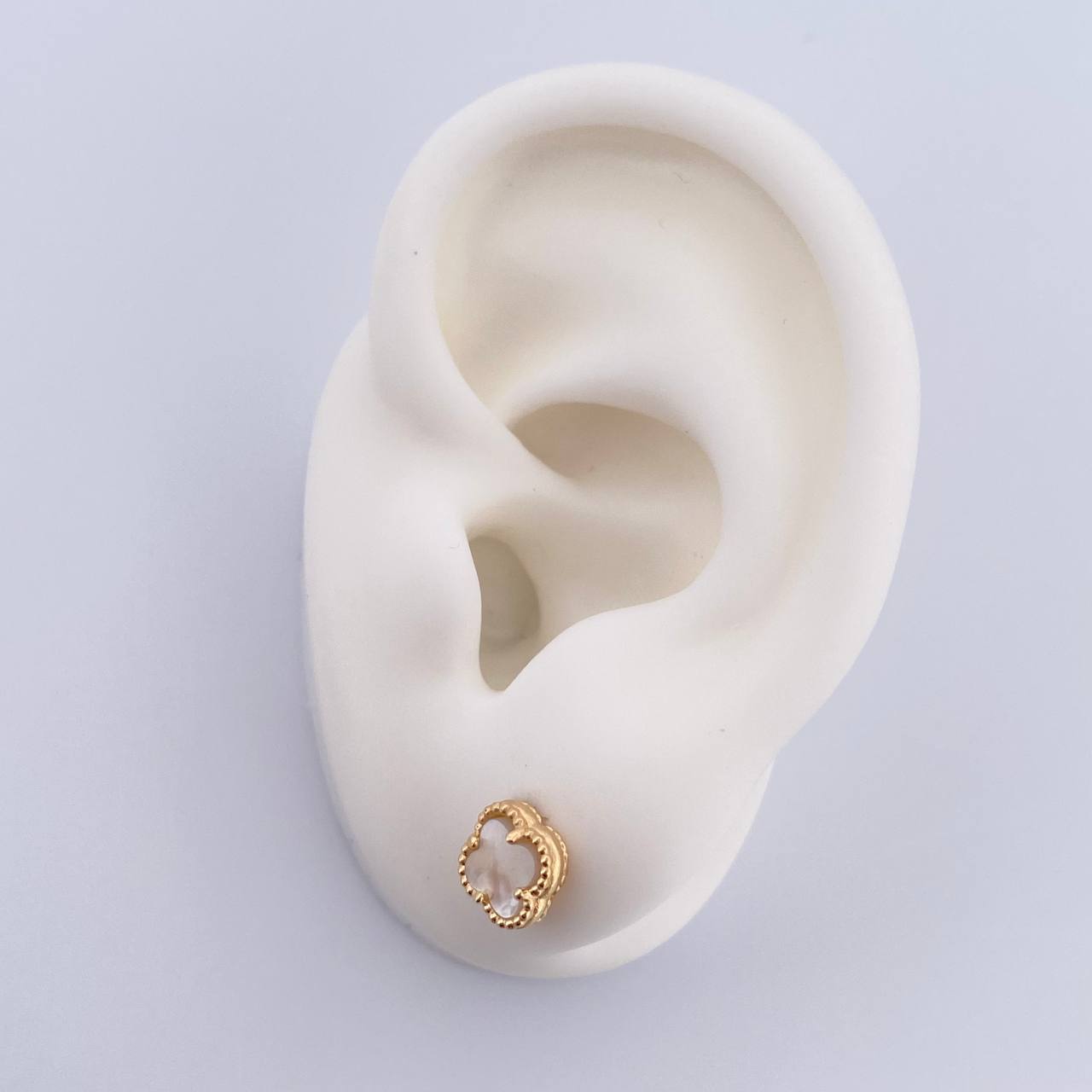 Topos Trebol 2.05gr / Nacar Blanca Oro Amarillo 18K $