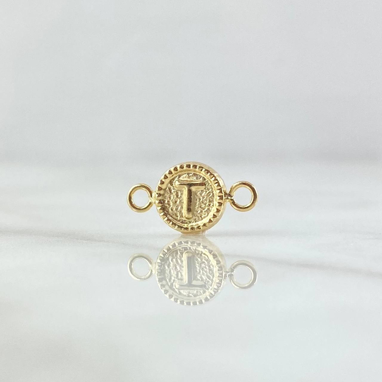 Herraje Letra T Mate 0.45gr / 1.4cm-Circulo Bordeado  Oro Amarillo 18K