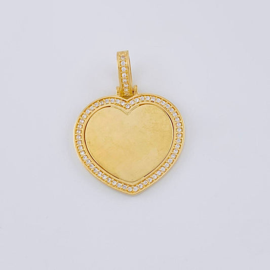 Dije Placa Corazón Bordeado 6.1 g / 1 1/4 in Oro Amarillo 18K