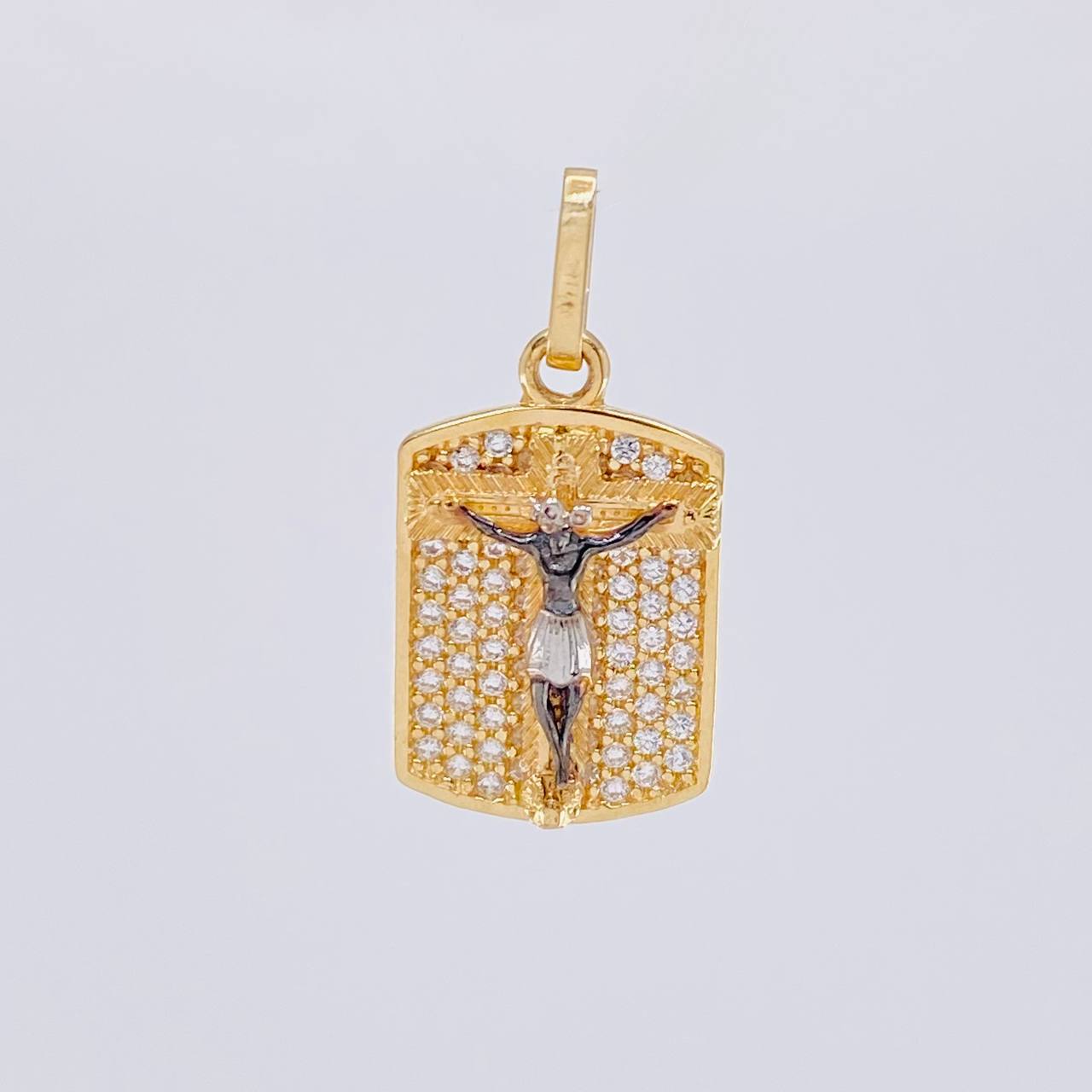 Dije Placa Cristo Señor De Los Milagros 4.55 g / 3/4 in Dos Oros Negro Amarillo 18K