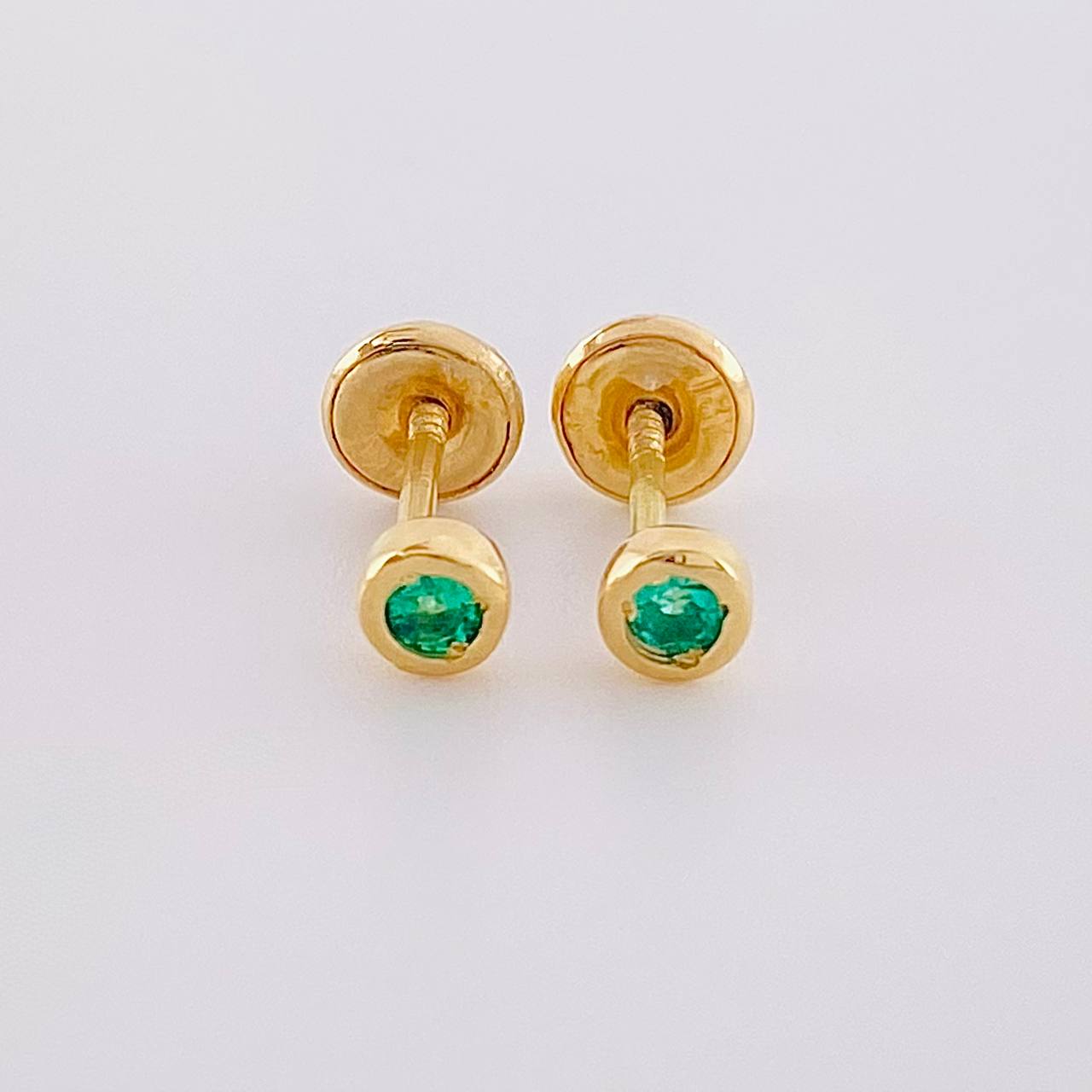 Stud Earrings Bezel Emerald 8 Pts 0.9 g / in / 3.6 mm Yellow Gold 18K (Jewel)