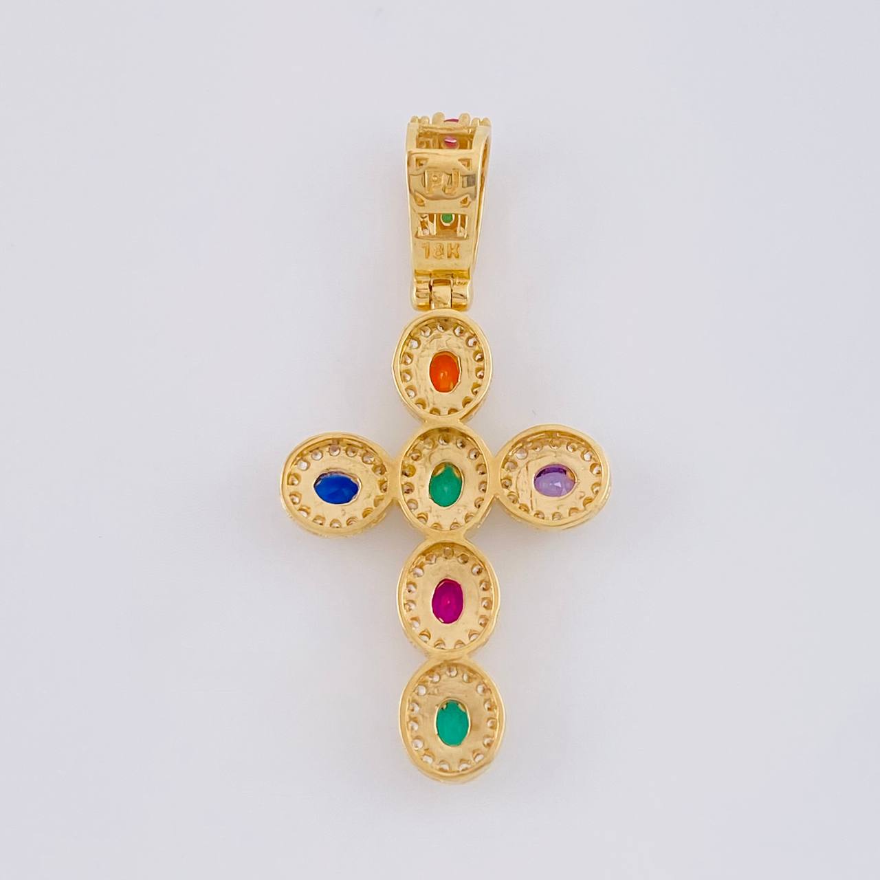 Pendant Oval Cross Dense 5.75 g / 1 3/4 in 18K Yellow Gold