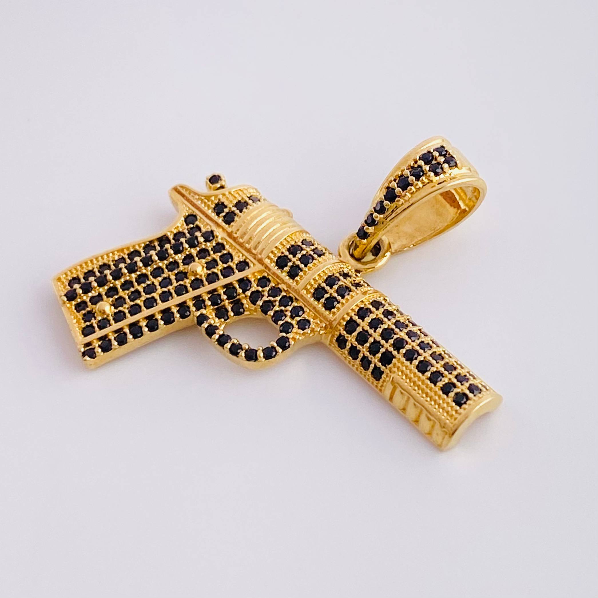 Pendant Pistol 4.8 g / 1 1/4 in 18K Yellow Gold