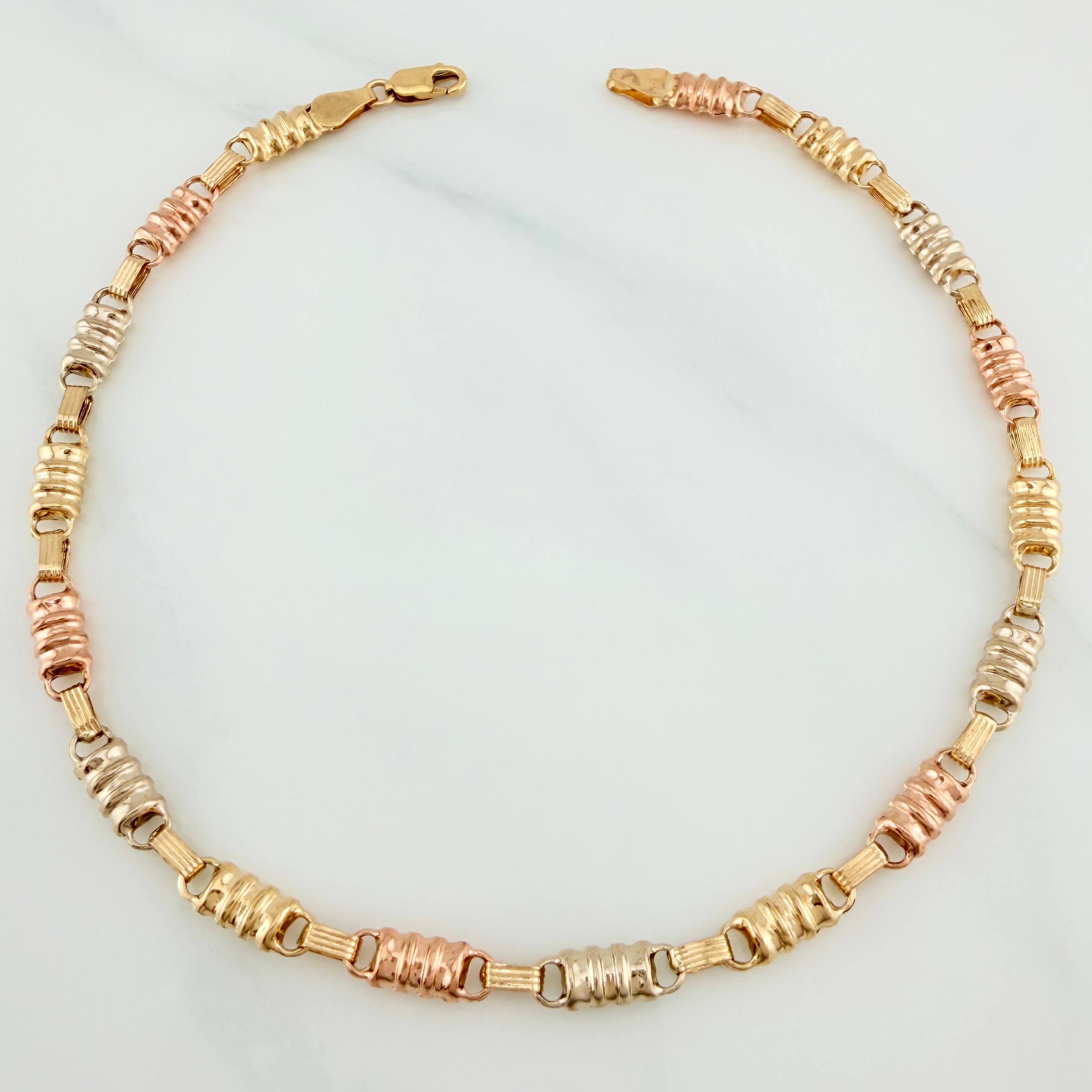 Rustic Barrel Anklet 5.4 g / 10 1/4 in / 4.1 mm Three Golds 18K