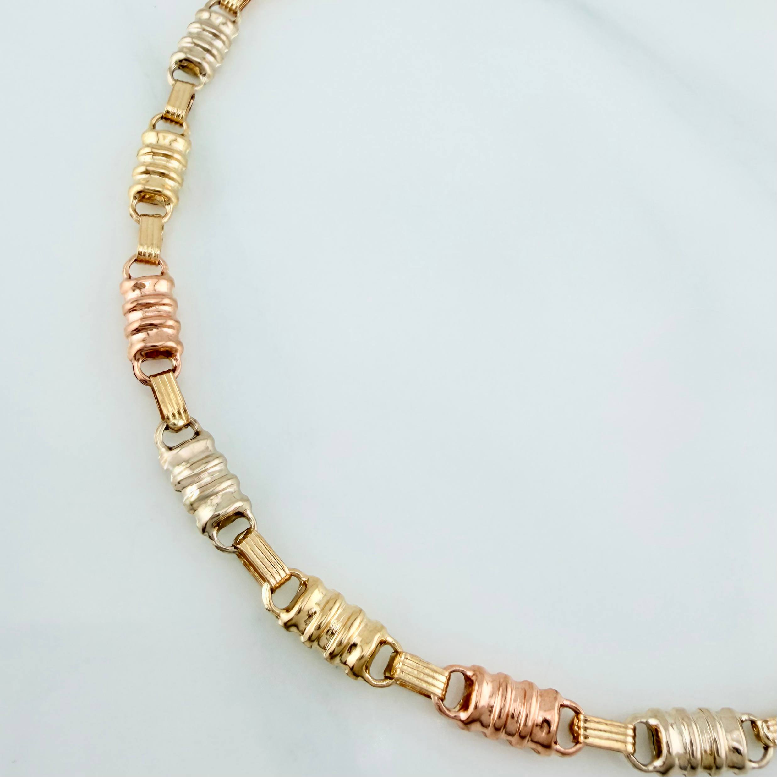 Rustic Barrel Anklet 5.4 g / 10 1/4 in / 4.1 mm Three Golds 18K