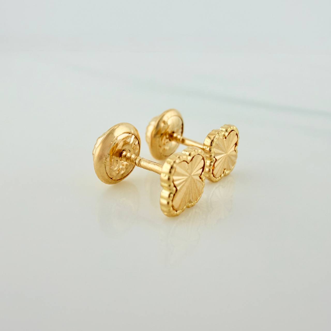 Topos Trebol 0.8gr / 4.8mm Oro Amarillo 18K &