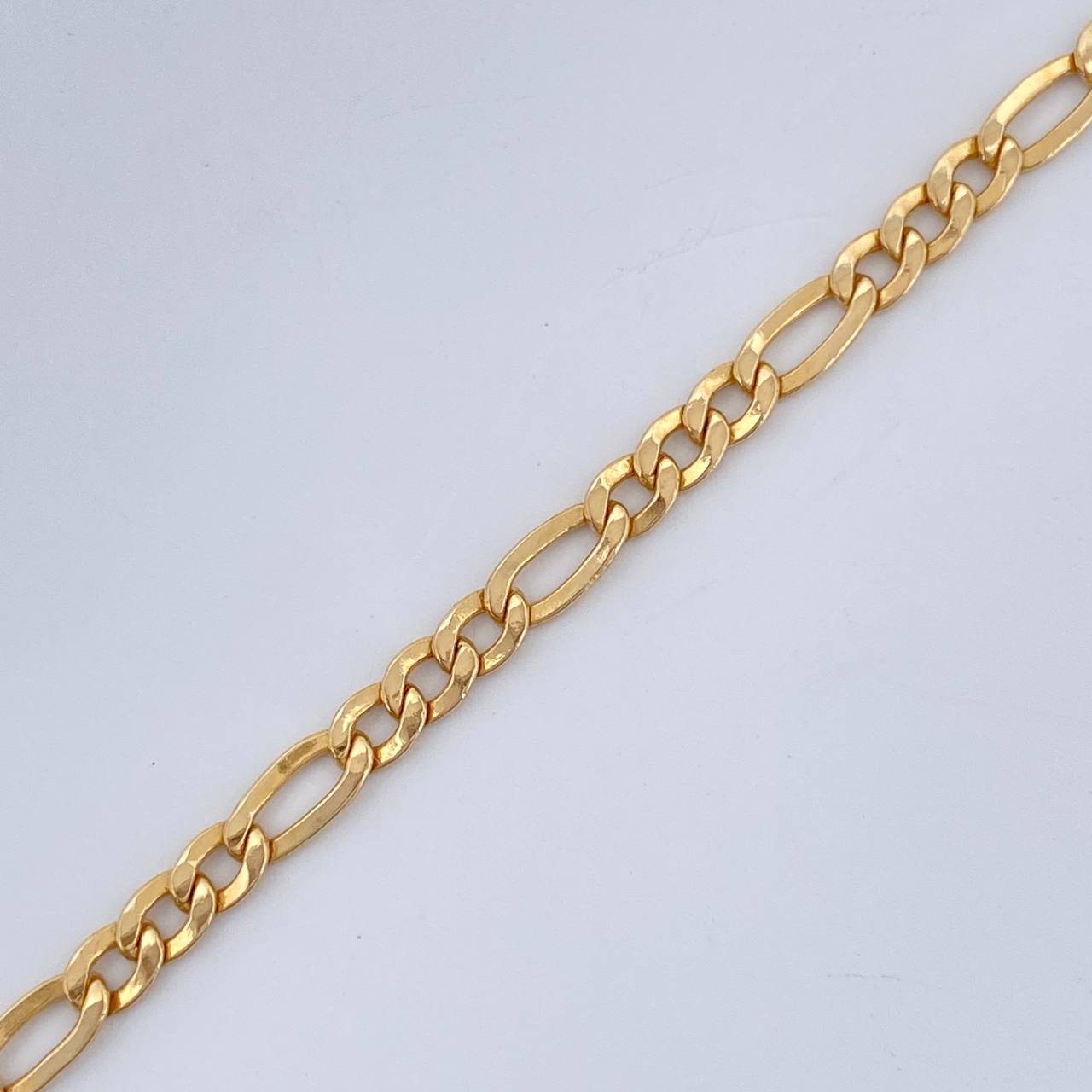 Figaro Bracelet 1.45gr / 19cm / 18K Yellow Gold +1 &
