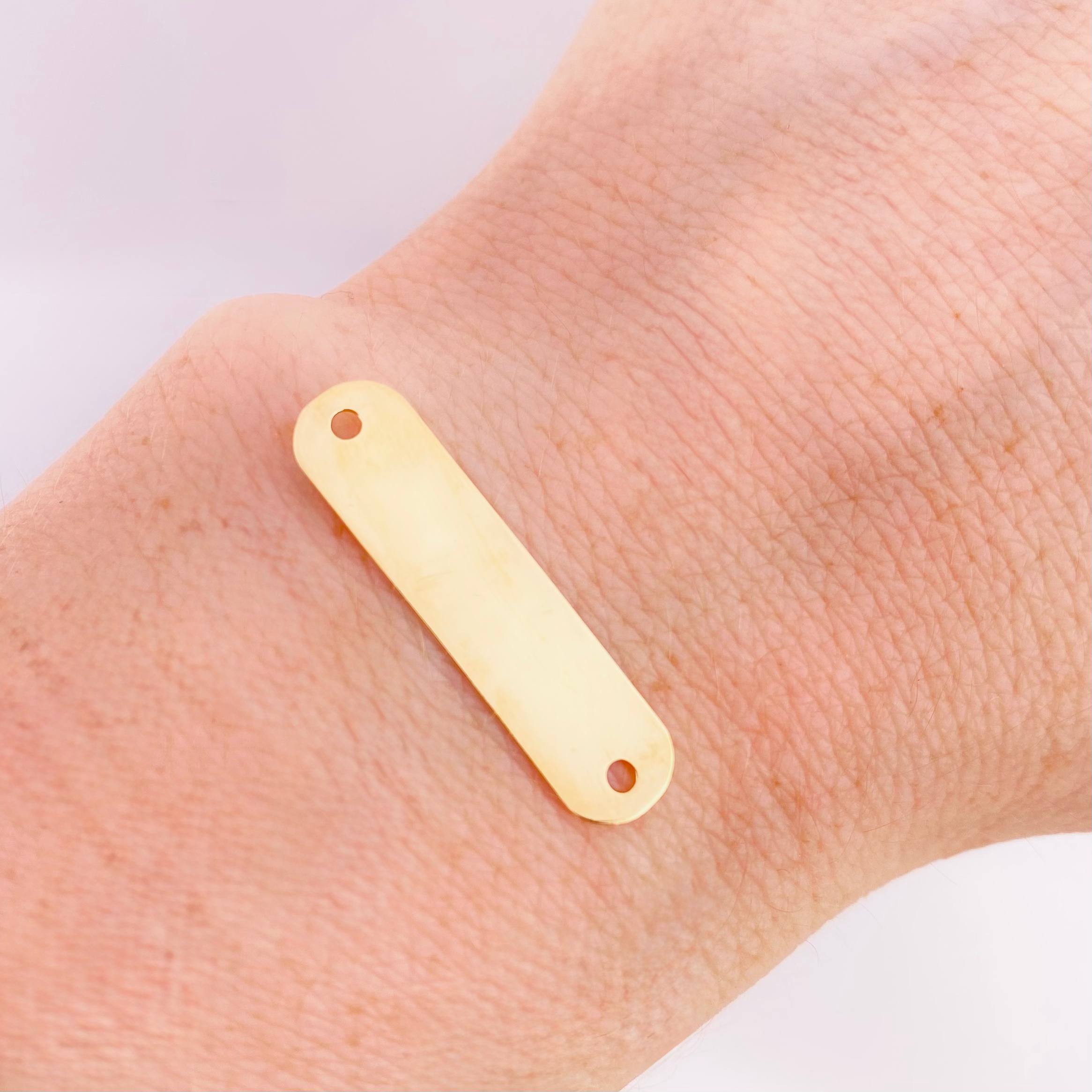 Charm Oval Plate 0.8 g / 1 in 18K Yellow Gold