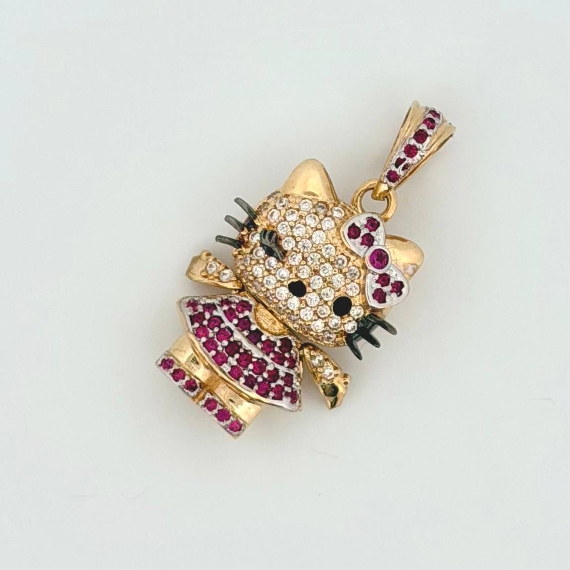 Dije Gata 5.15gr / 1 in / Dos Oros Amarillo Blanco 18K ©