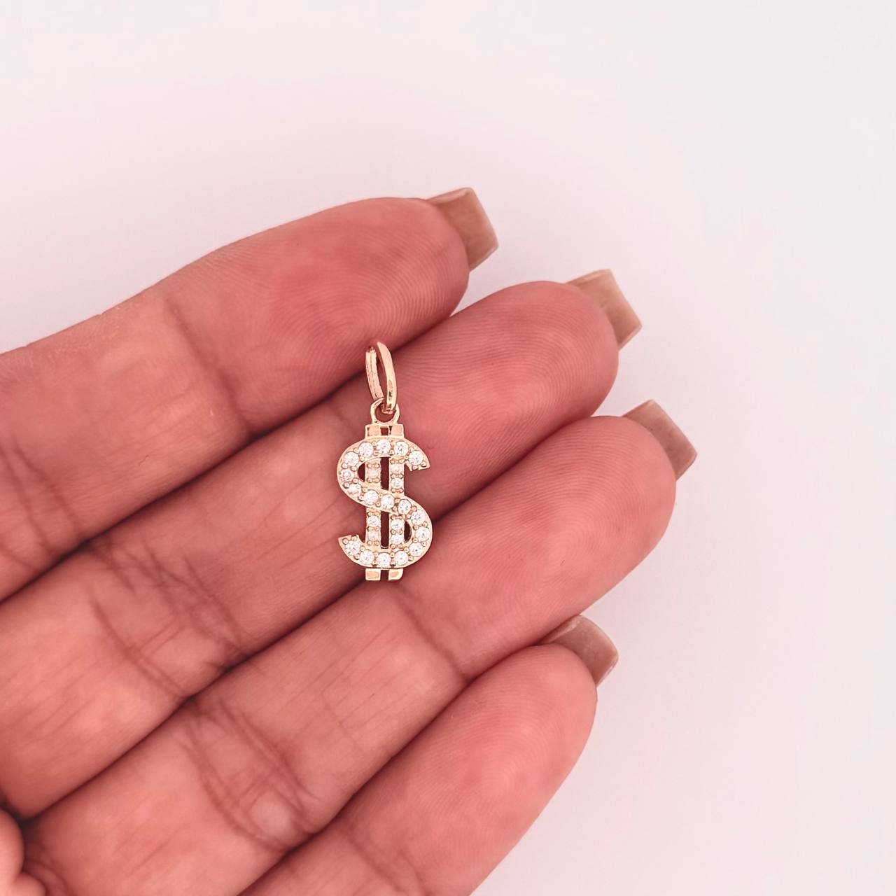 Dije Signo Dólar 1.1gr / 1 in / Oro Amarillo 18K