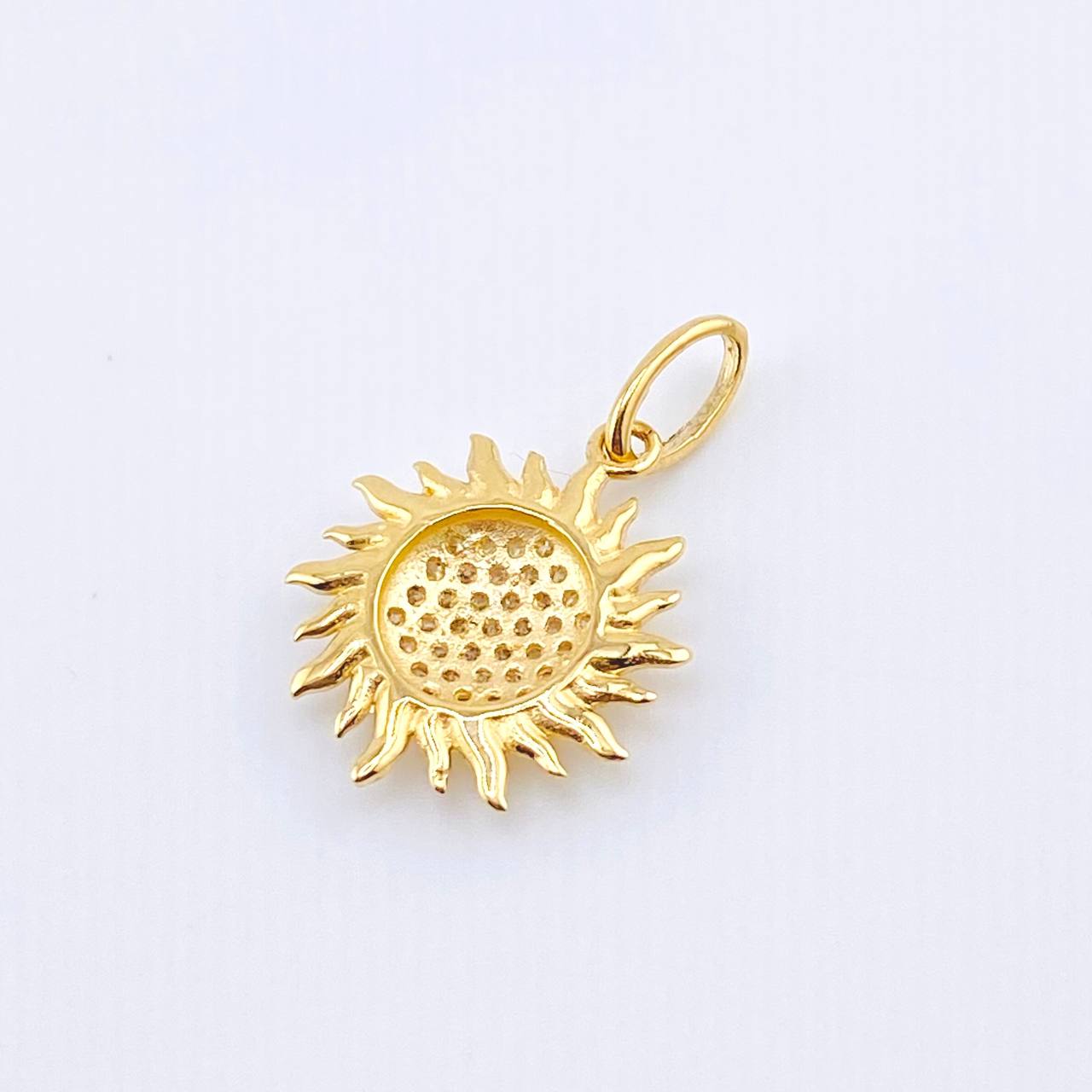 Dije Sol Tupido 1.75gr / 1 in / Oro Amarillo 18K ©