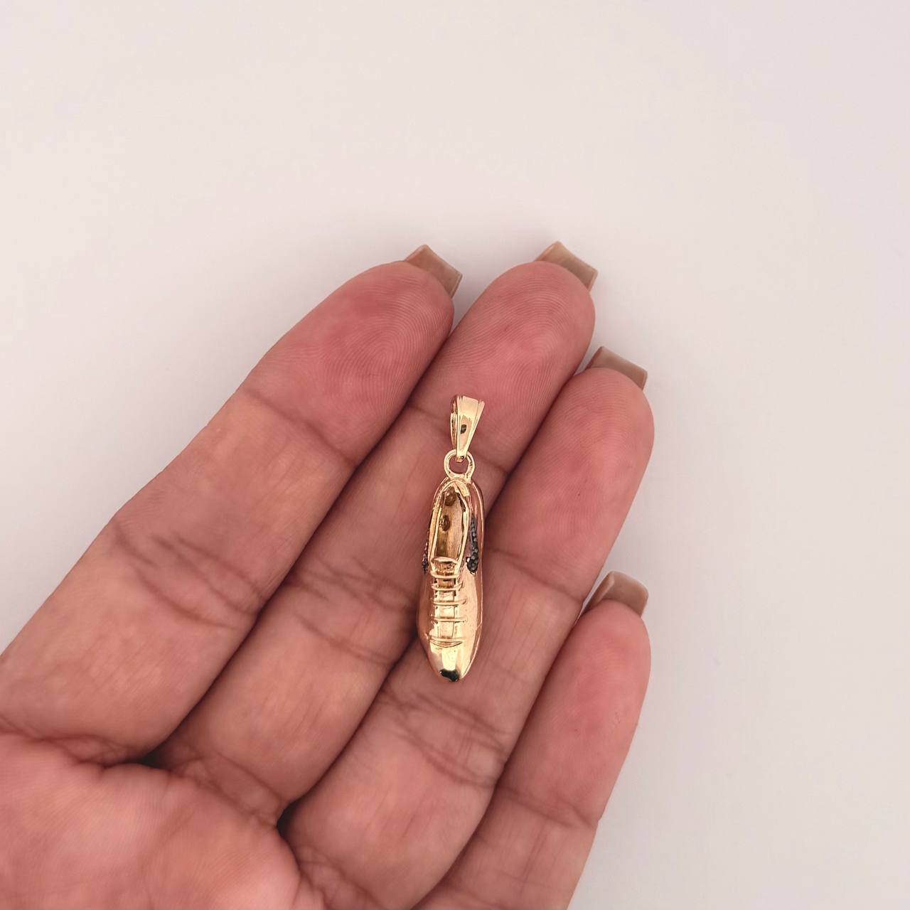 Dije Zapato Guayo 4.2gr / 1 1/4 in / Oro Amarillo 18K