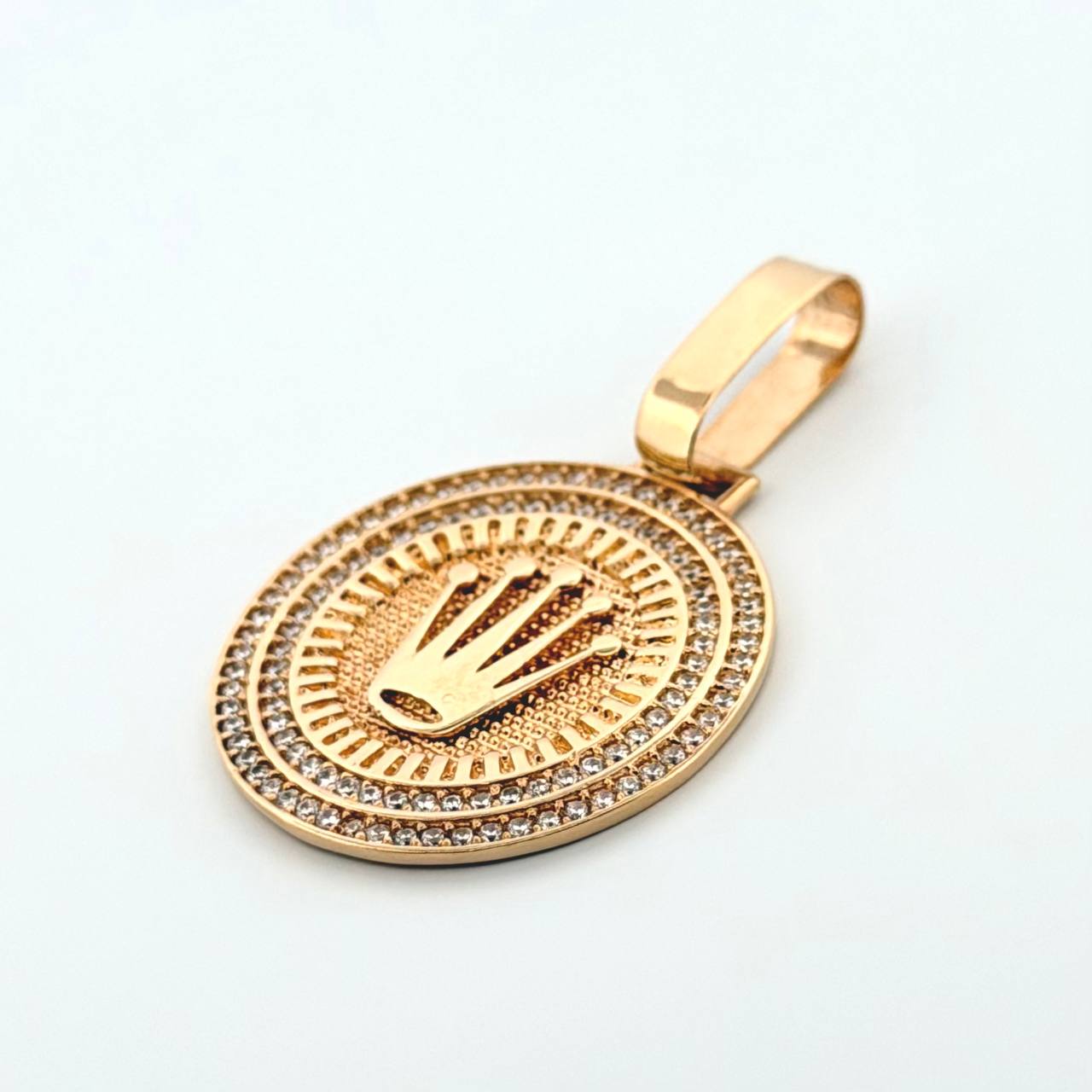 Dije Placa Corona Circular 5.7gr / 1 1/2 in / Oro Amarillo 18K