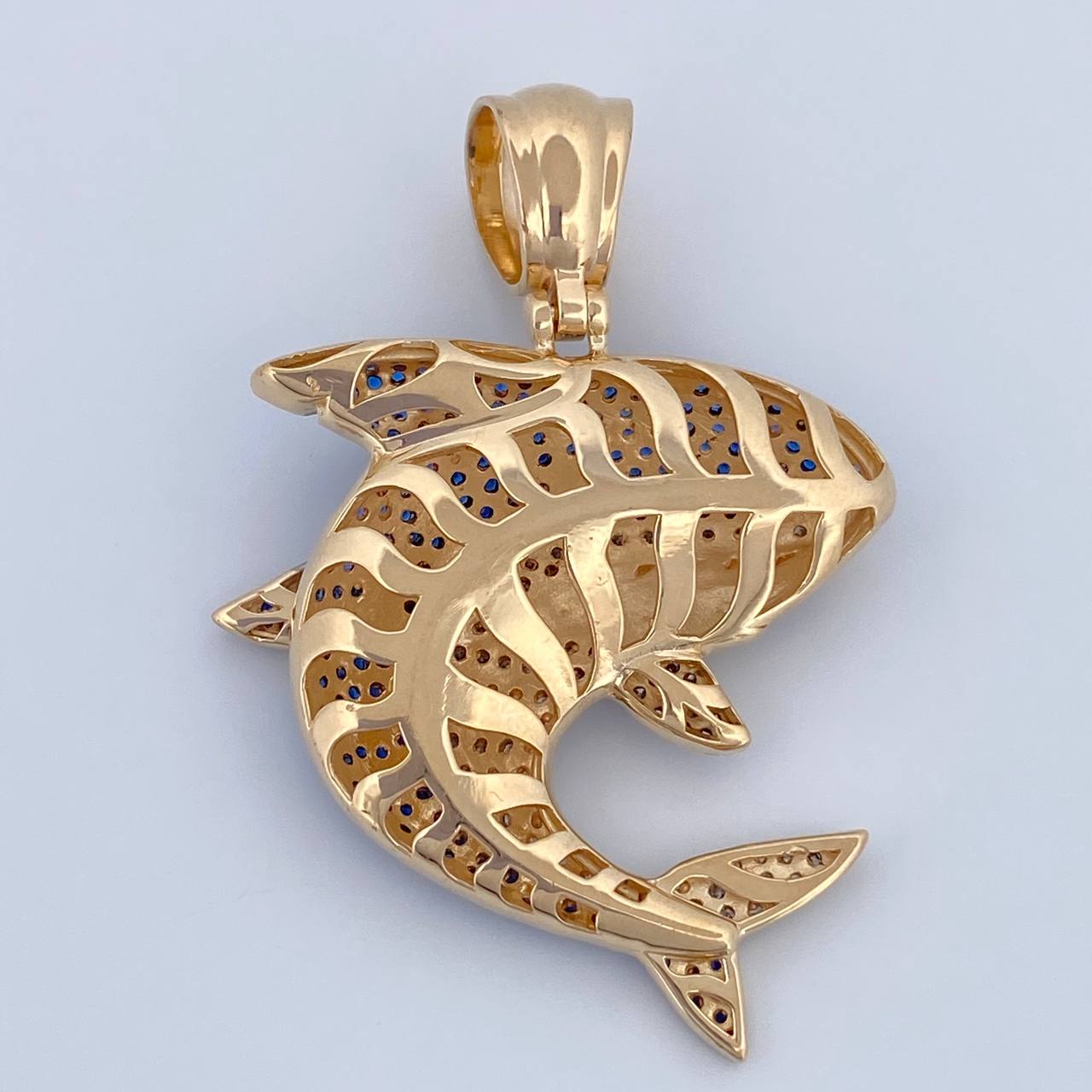 Pendant Shark 14.1gr / 4.7cm / Two Tones Yellow White 18K $