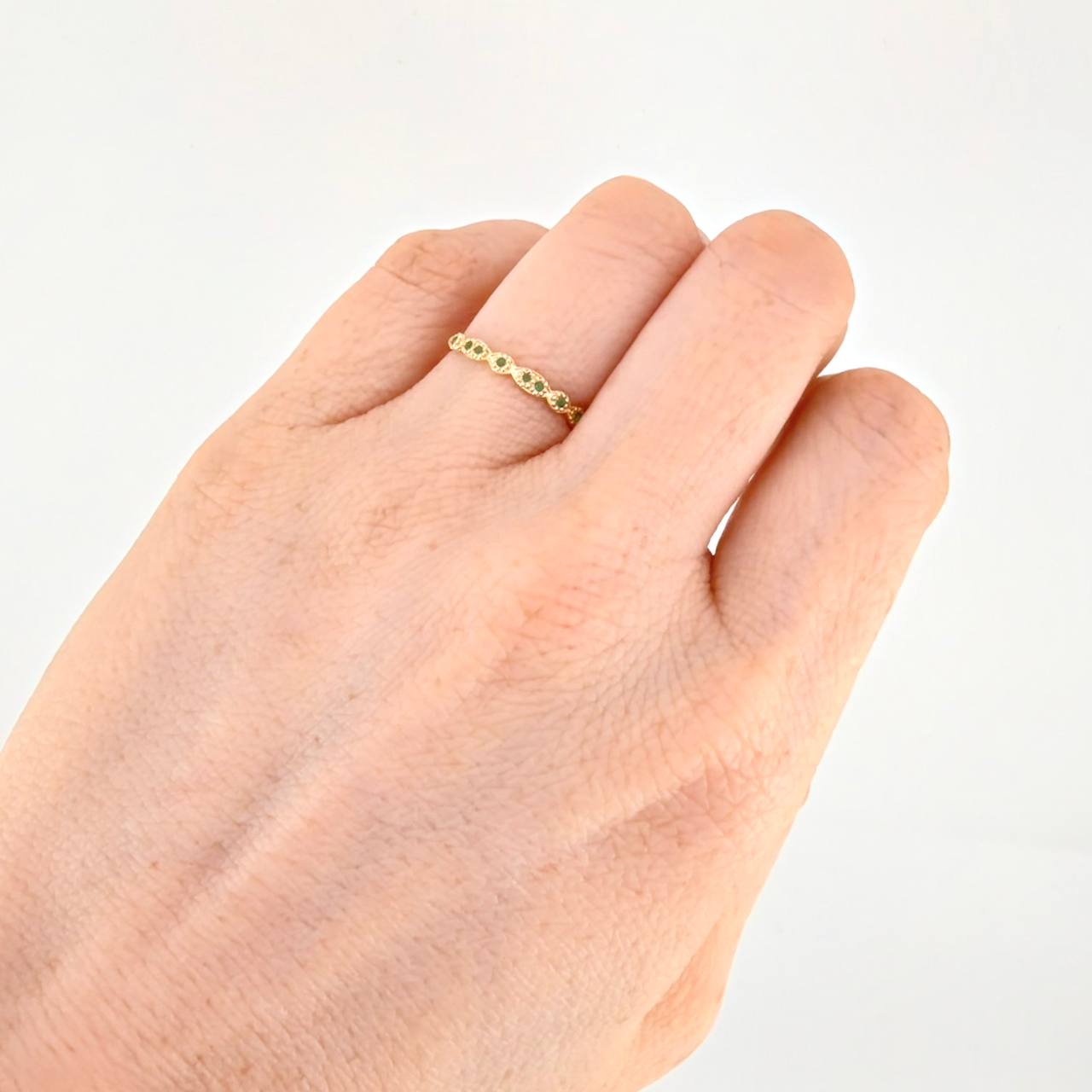 Emerald Wave Ring 9pts 1g / Size 4 1/4 Yellow Gold 18K