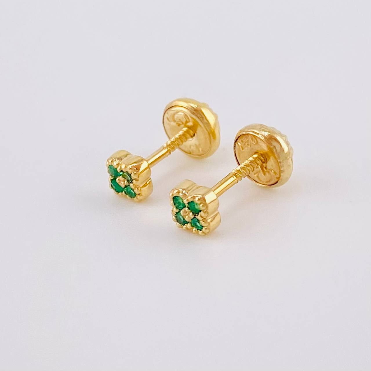Topos Flor Trebol Esmeraldas 9pts 0.85g / in / 3.7mm Oro Amarillo 18K