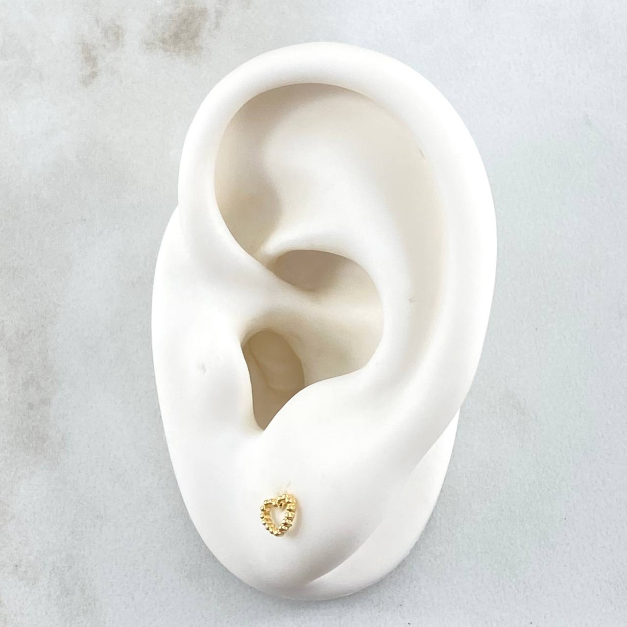 Topos Corazon Silueta 0.6gr / 4mm Bordeado Oro Amarillo 18K