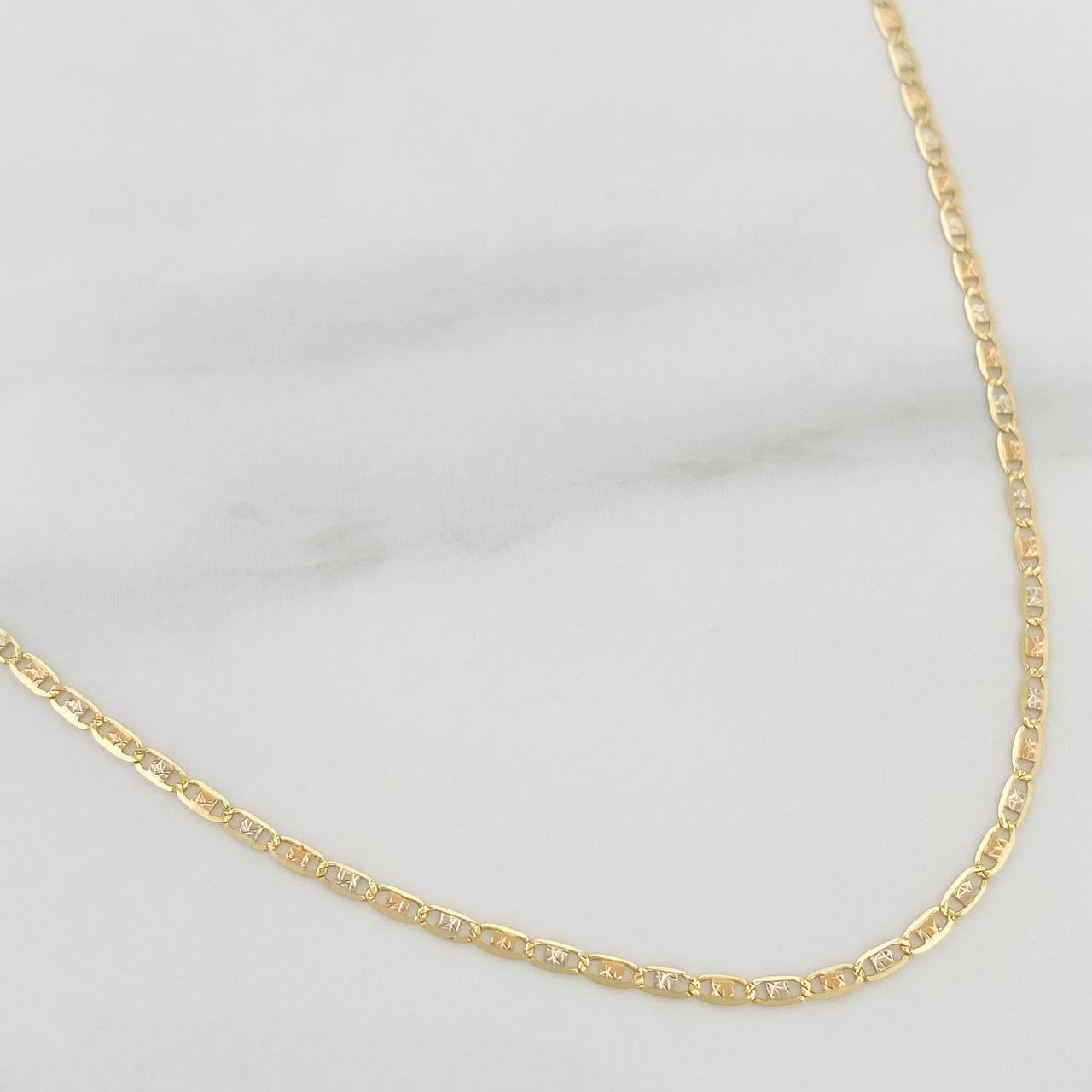 Cadena Escalera 1.45 g / 17 3/4 in / 1.3 mm Tres Oros 18K