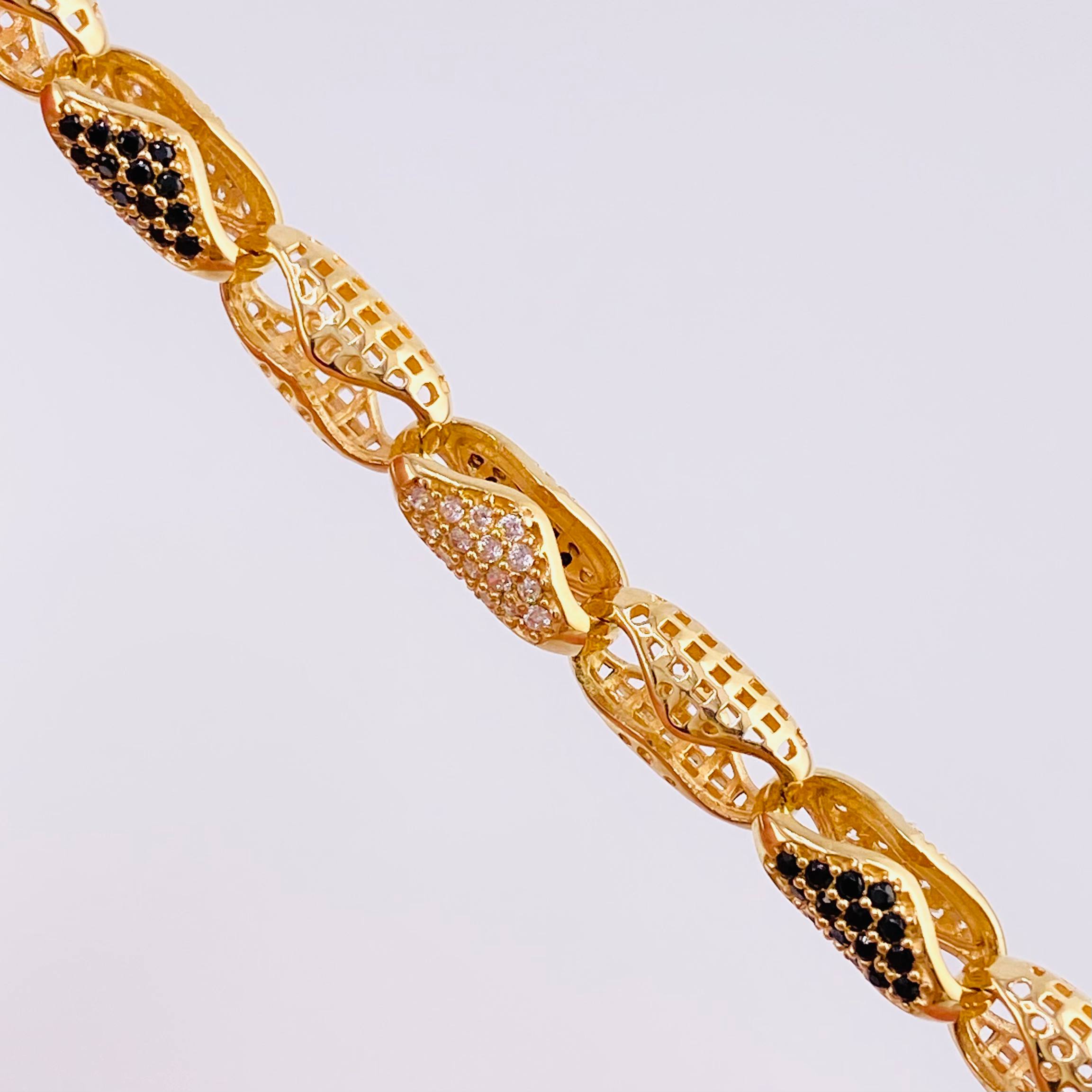Rustic Concave Bracelet Garnet 15.55 g / 7 3/4 in / 5.4 mm Yellow Gold 18K