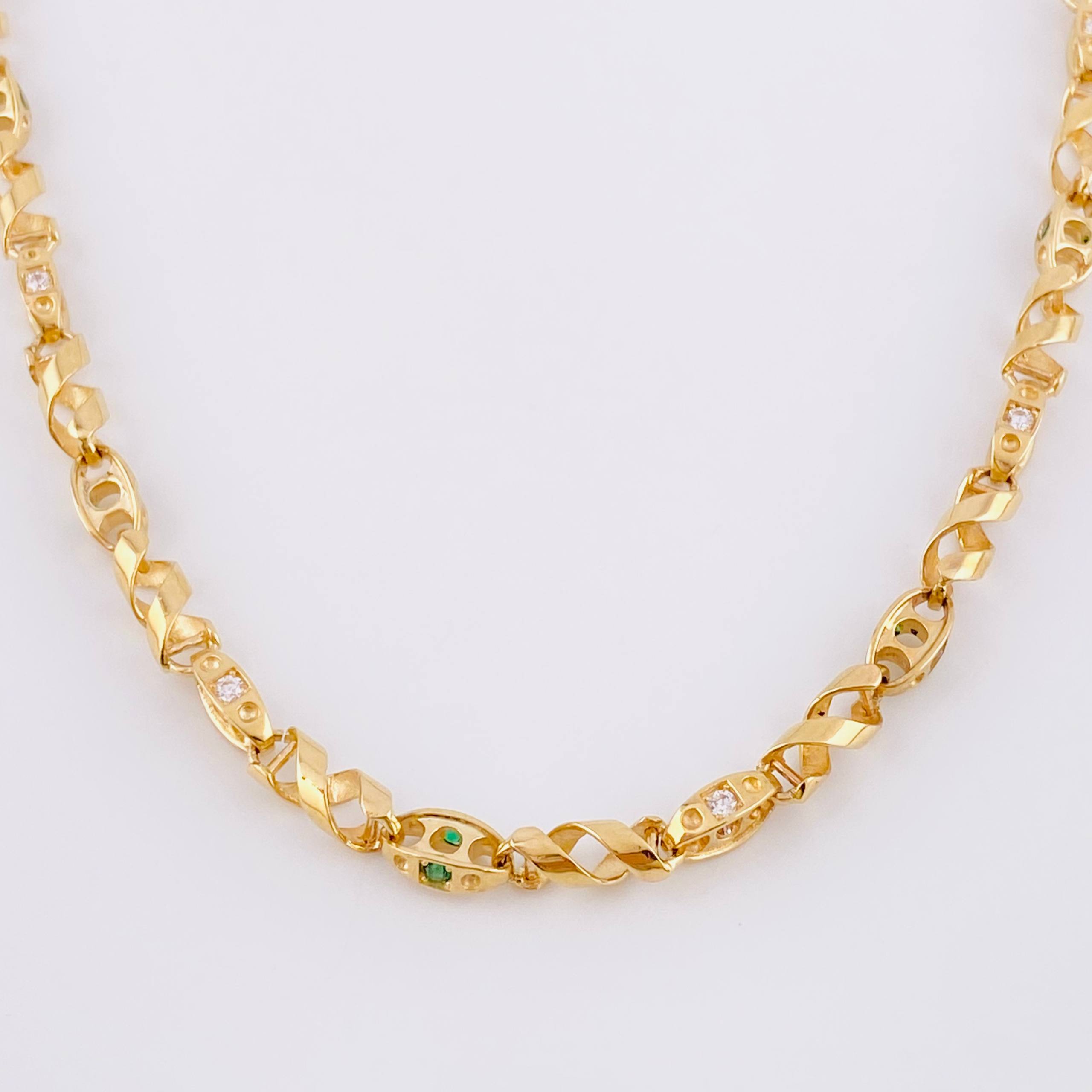 Cadena Rustica Espiral Adn 39.6 g / 25 1/2 in / 4.7 mm Oro Amarillo 18K