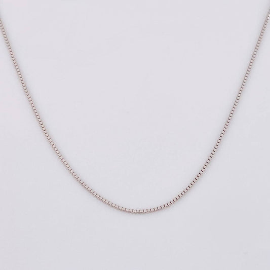 Venetian Chain 1.1g / 18 in / 0.5mm 18K White Gold