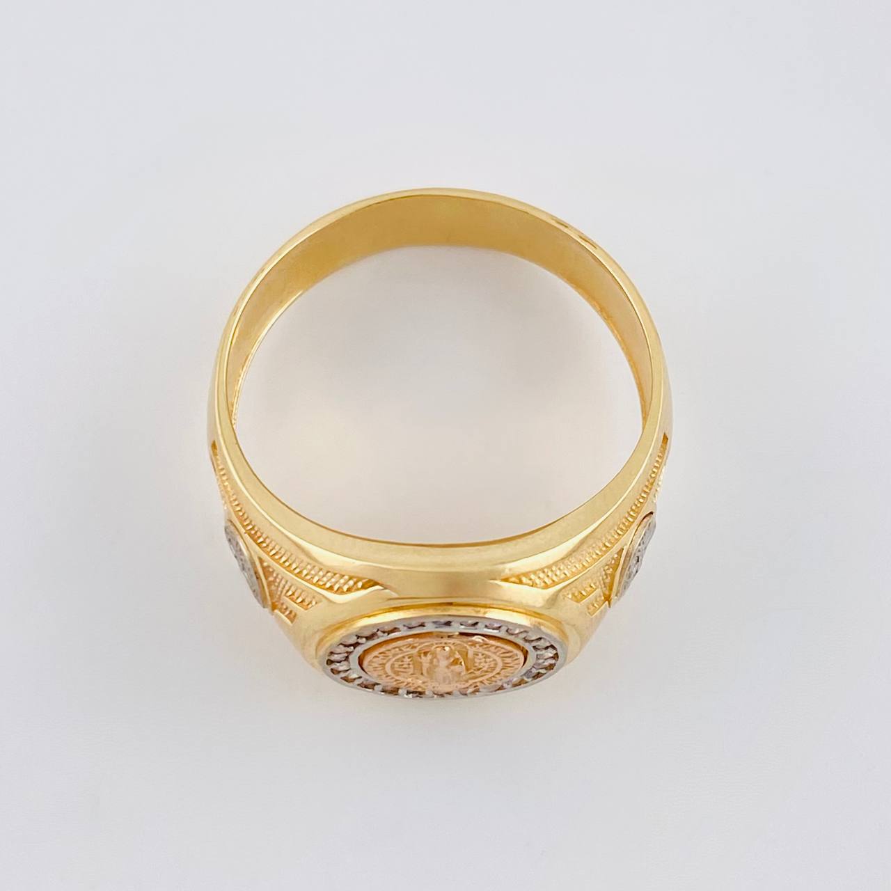 Saint Benedict Ring 6.1 g / T9 1/2 Three Golds 18K