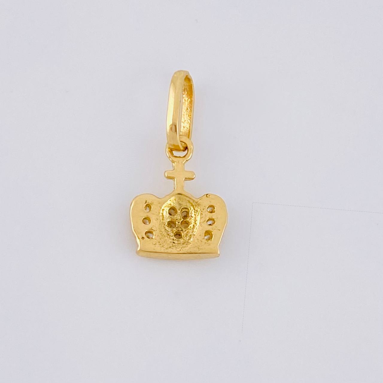 Pendant Dense Crown 0.8 g / 3/4 in Yellow Gold 18K