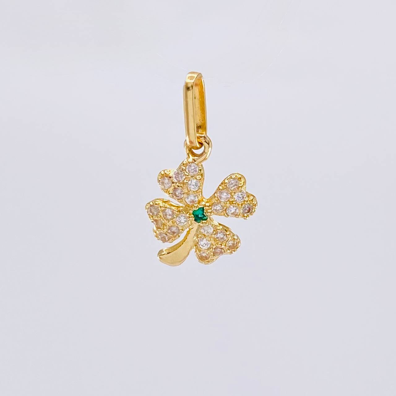 Dije Trebol 0.85 g / 3/4 in Oro Amarillo 18K