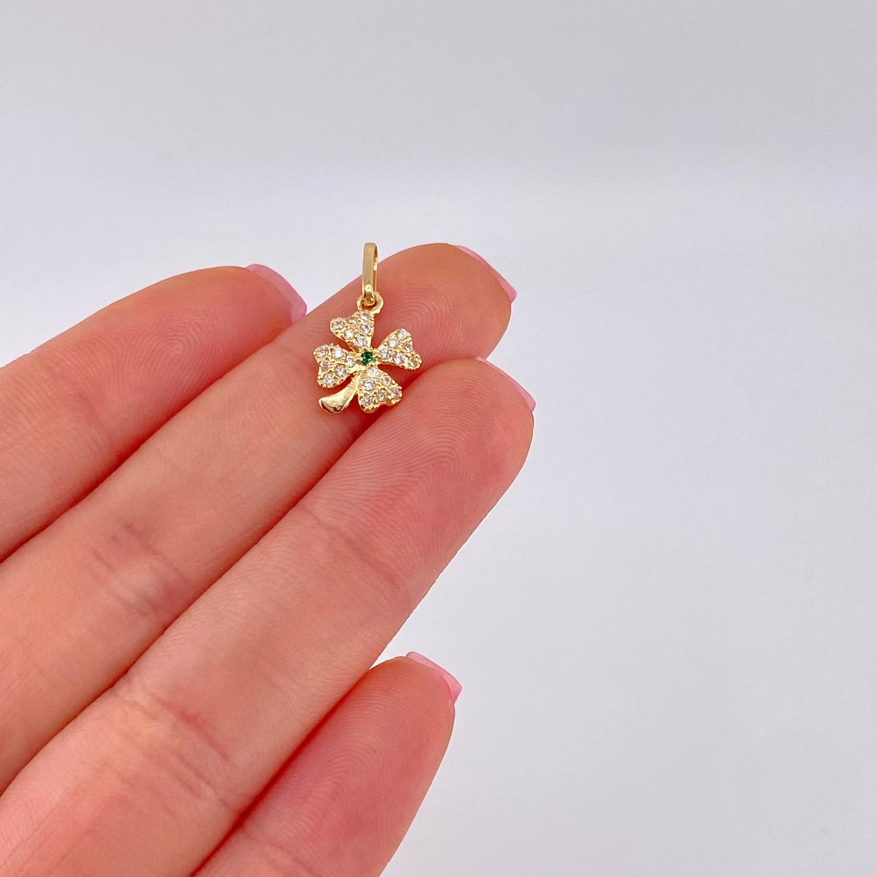 Dije Trebol 0.85 g / 3/4 in Oro Amarillo 18K