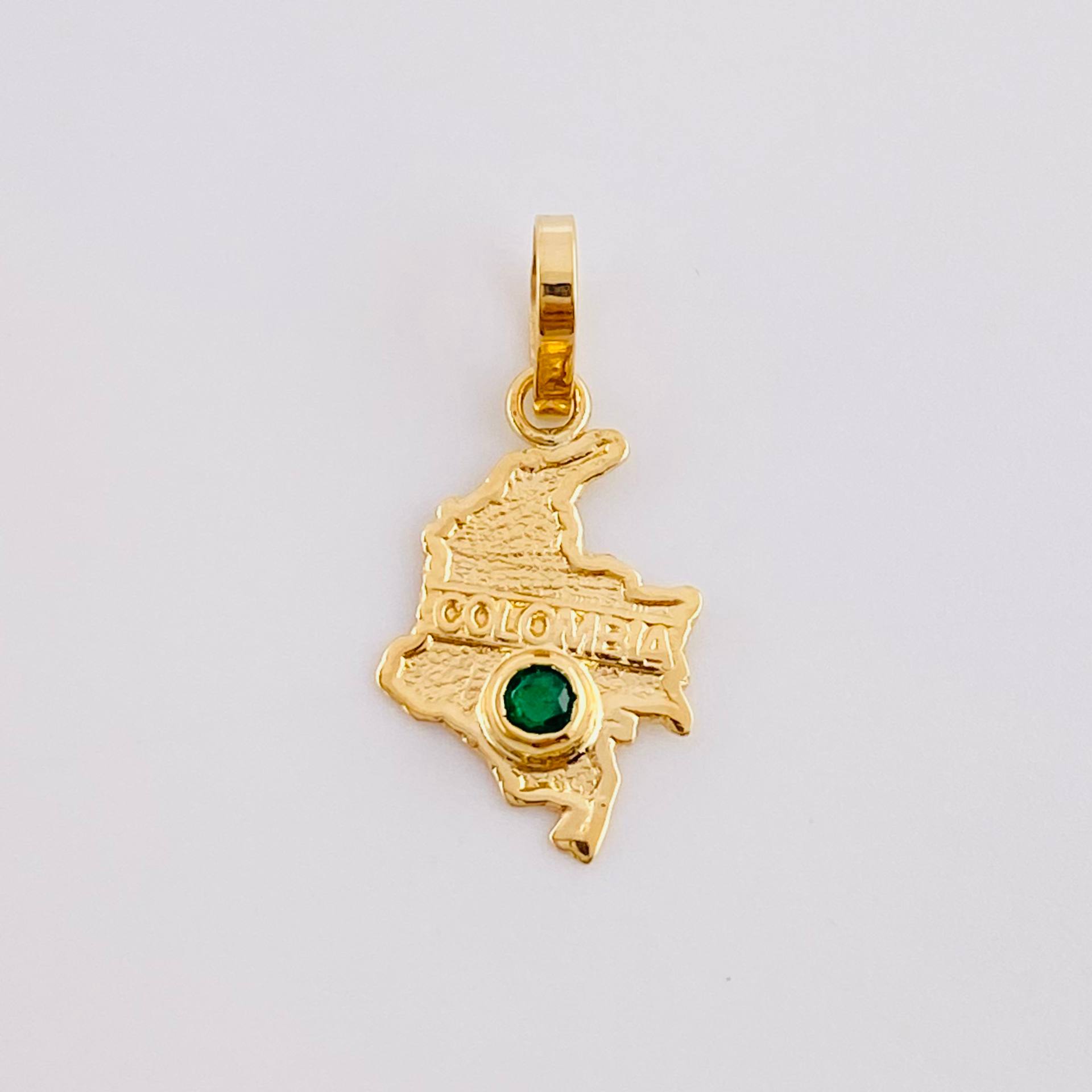 Dije Mapa Colombia Esmeralda 6Pts 0.35 g / 1 in Oro Amarillo 18K