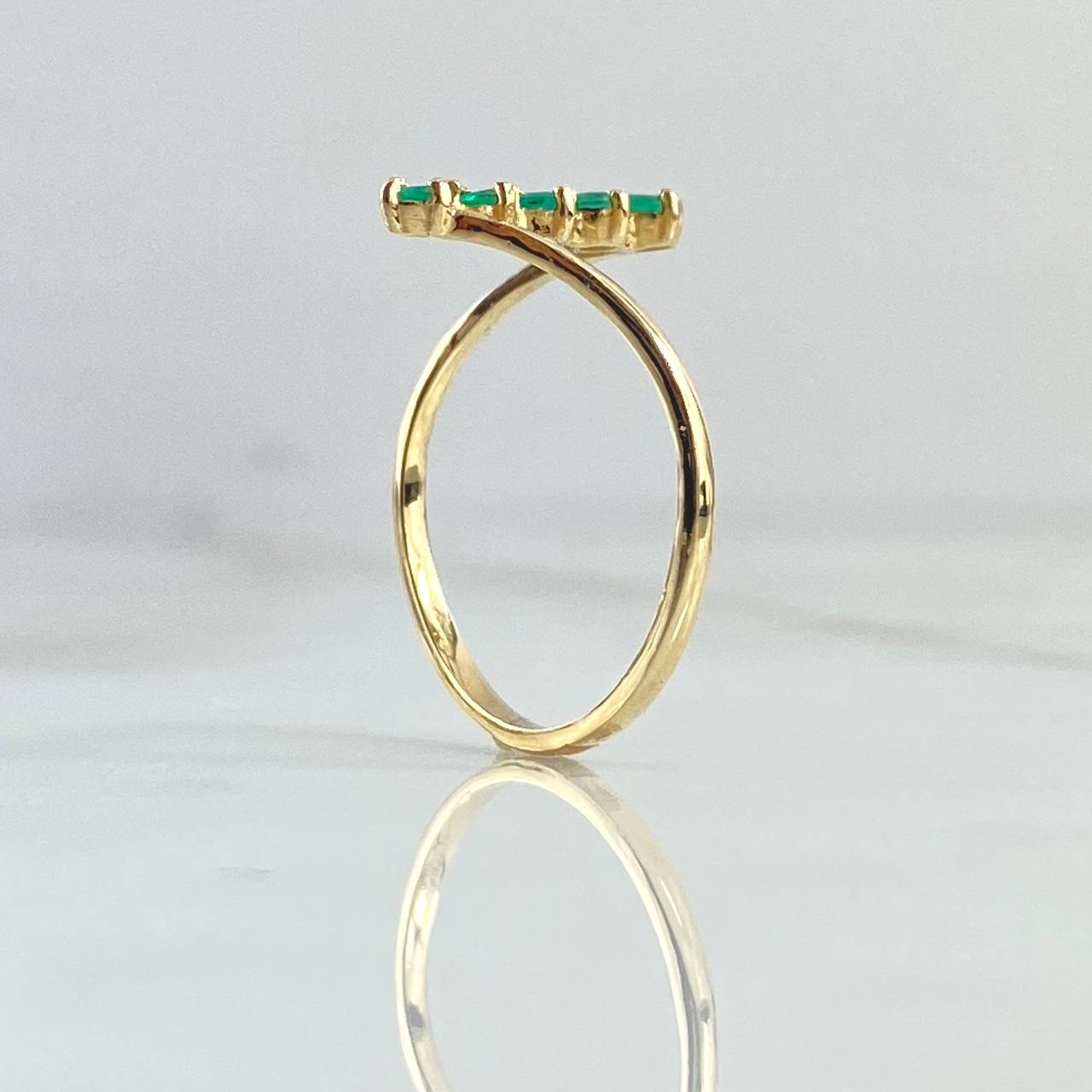 Vertical Star Ring 1.55gr / T8 1/2 / Emeralds 25pts 18K Yellow Gold (Jewel)