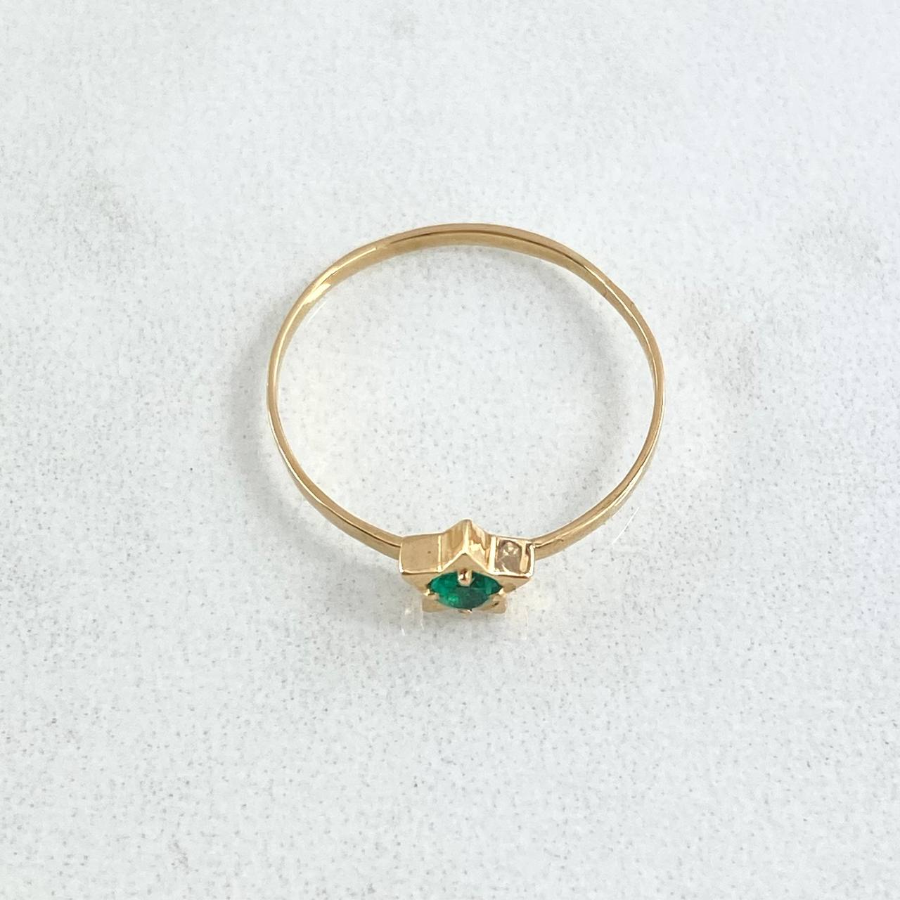 Star Ring 0.95gr / T6 1/2 / Emerald 5 Pts 18K Yellow Gold (Jewel)
