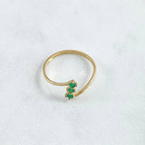 Trio Vertical Ring 1.35gr / Size 7 3/4 / Emeralds 15Pts 18K Yellow Gold (Jewel)