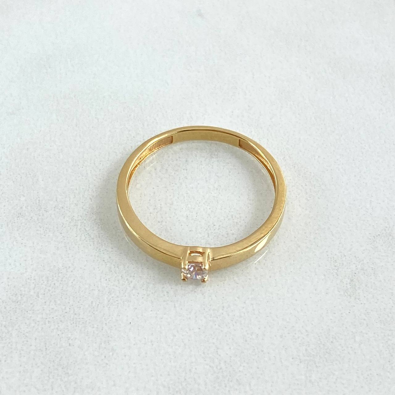 Smooth Straight Solitaire Ring 1.95gr / Size 7 3/4 / White Zircon Yellow Gold 18K