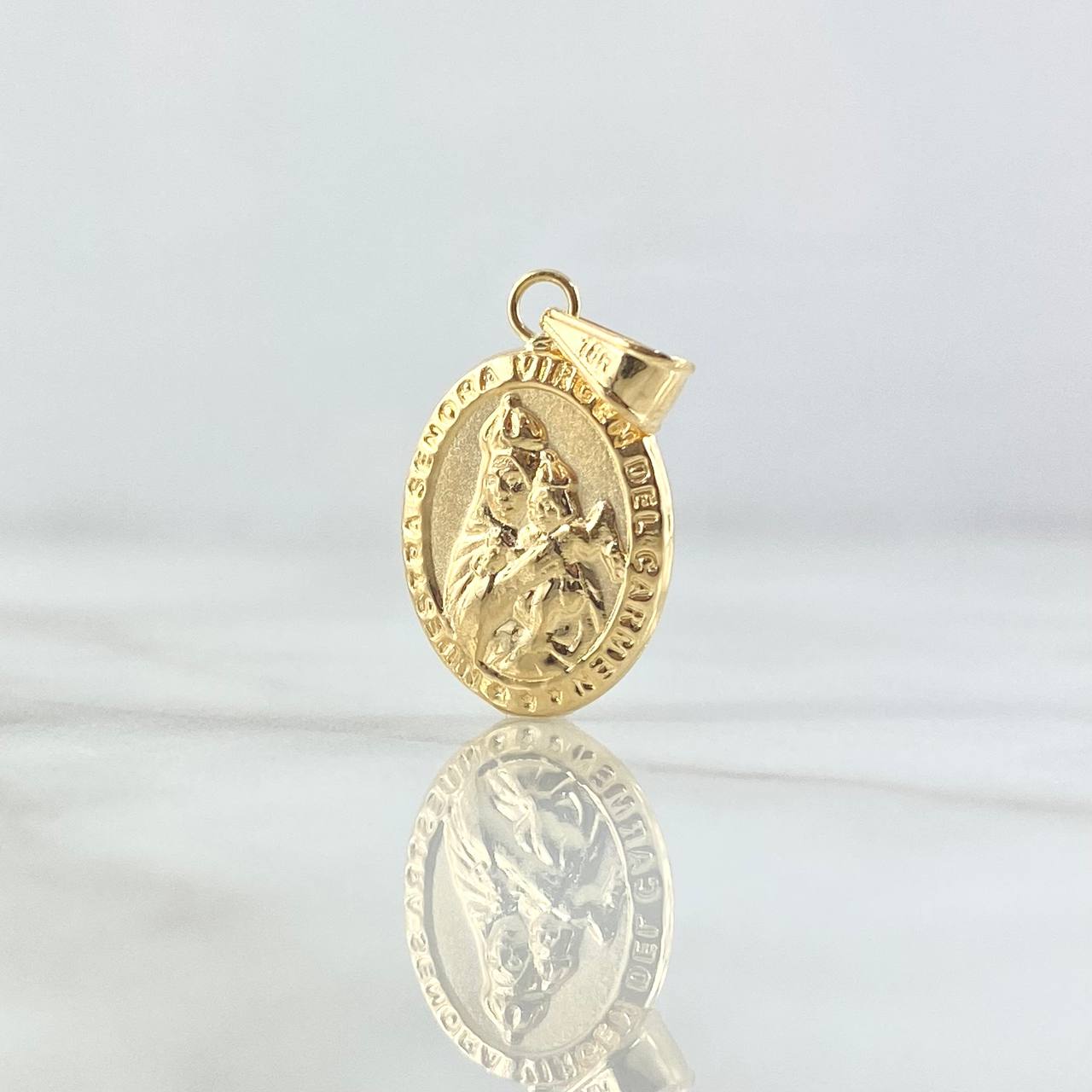 Pendant Virgen Del Carmen 1.05gr / 2.4cm / Smooth Charger Oval Yellow Gold 18K ©