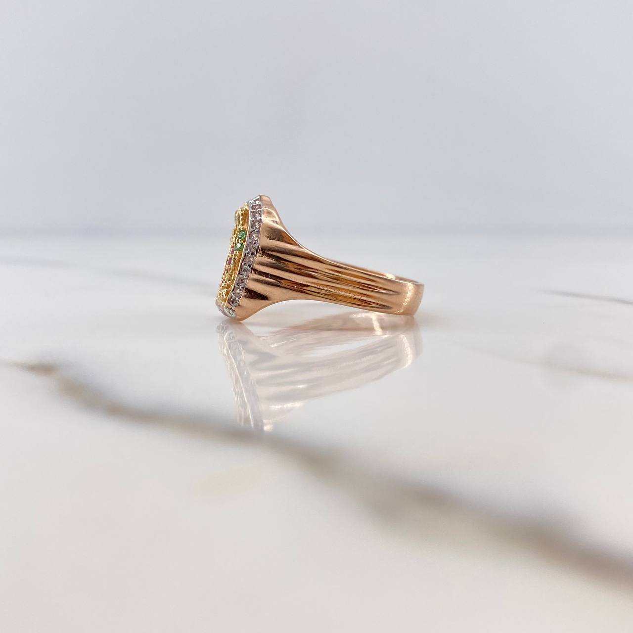 Virgin of Guadalupe Ring 4.05gr / Size 8 / White, Green, Fuchsia Zircons Three 18K Golds &