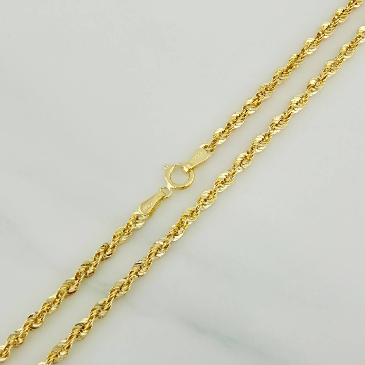 Cadena Lazo 4gr / 23 1/2 in / 2.3mm Oro Amarillo +3 18K %