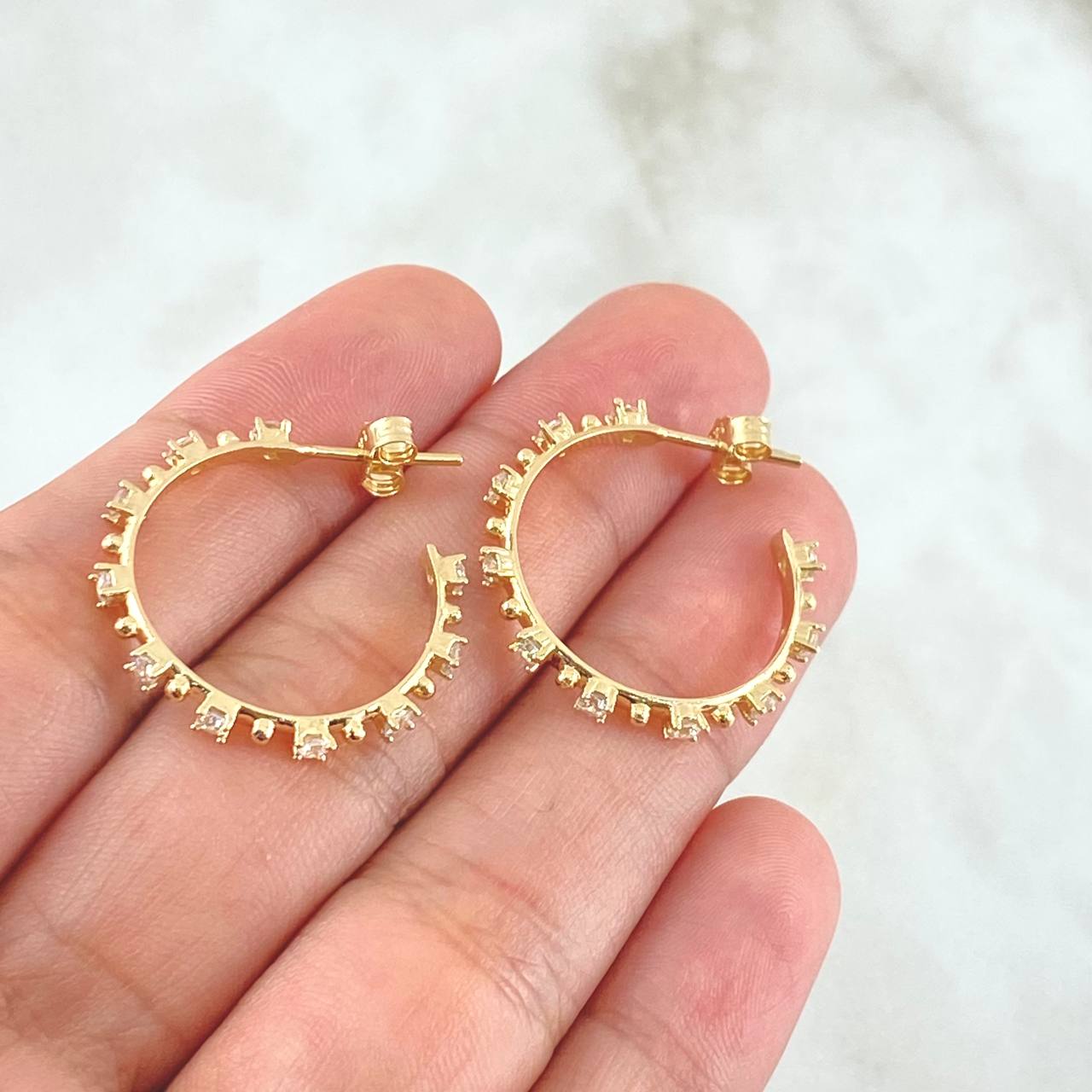 Topos Burbuja Intersecta 4.15gr / 2cm / Circones Blancos Oro Amarillo 18K ©