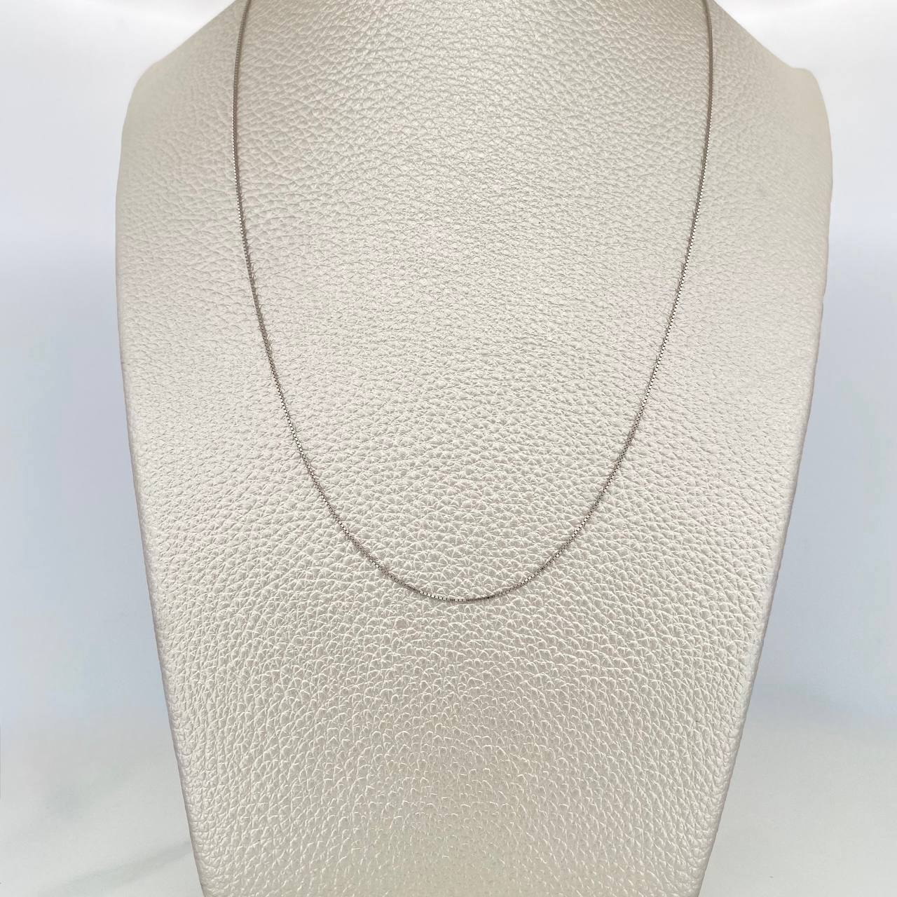 Cadena Veneciana 1.4g / 50cm / 0.5mm Oro Blanco 18K