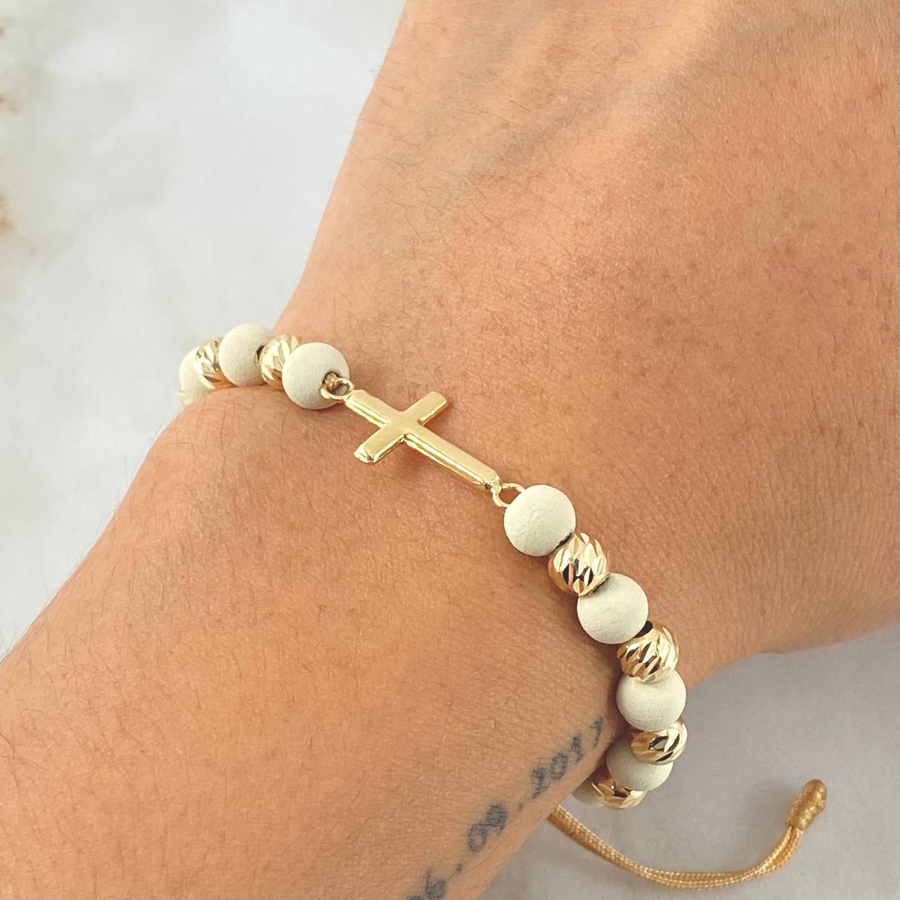 Golden Bracelet Charm Cross 1.8gr / 18K Yellow Gold *