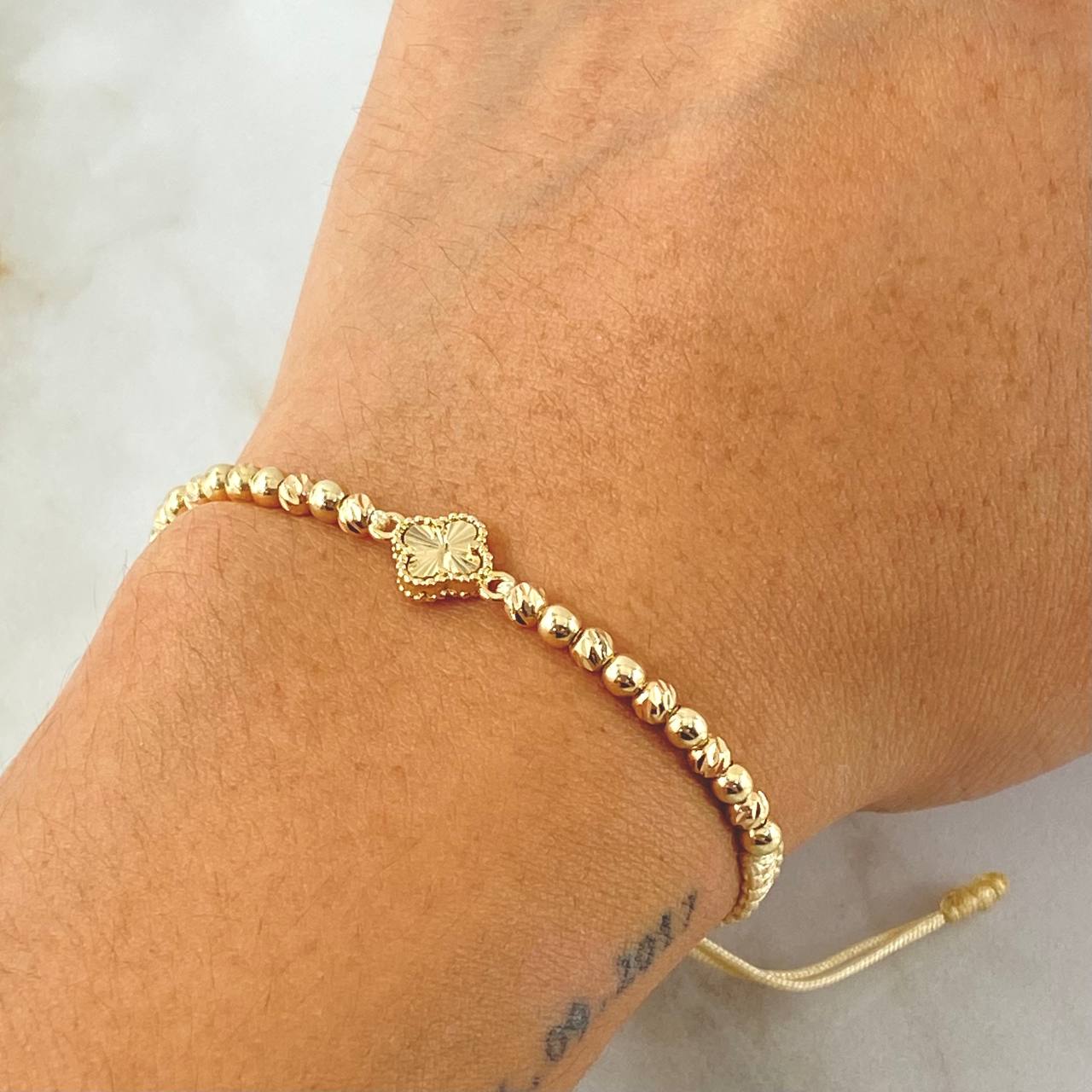 Beige Bracelet Charm Clover 1.95gr / 18K Yellow Gold *