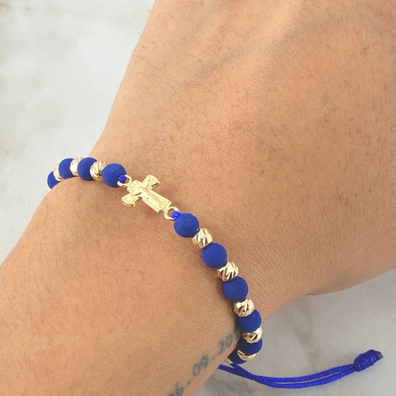 Royal Blue Bracelet Charm Cross Christ 1.7gr / 18K Yellow Gold *
