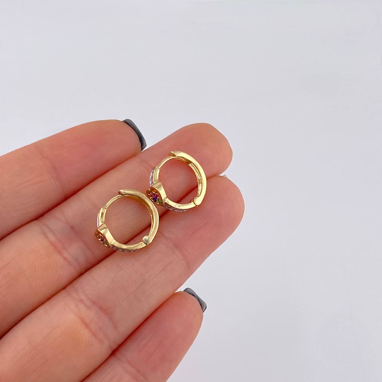 Hoop Earrings Heart Dense 2.25g / 1/2 in 18K Yellow Gold