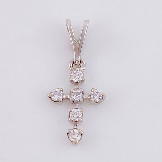 Mini Cross Diamonds Pendant 8pts 0.35gr / 1/2 in / 18K White Gold *