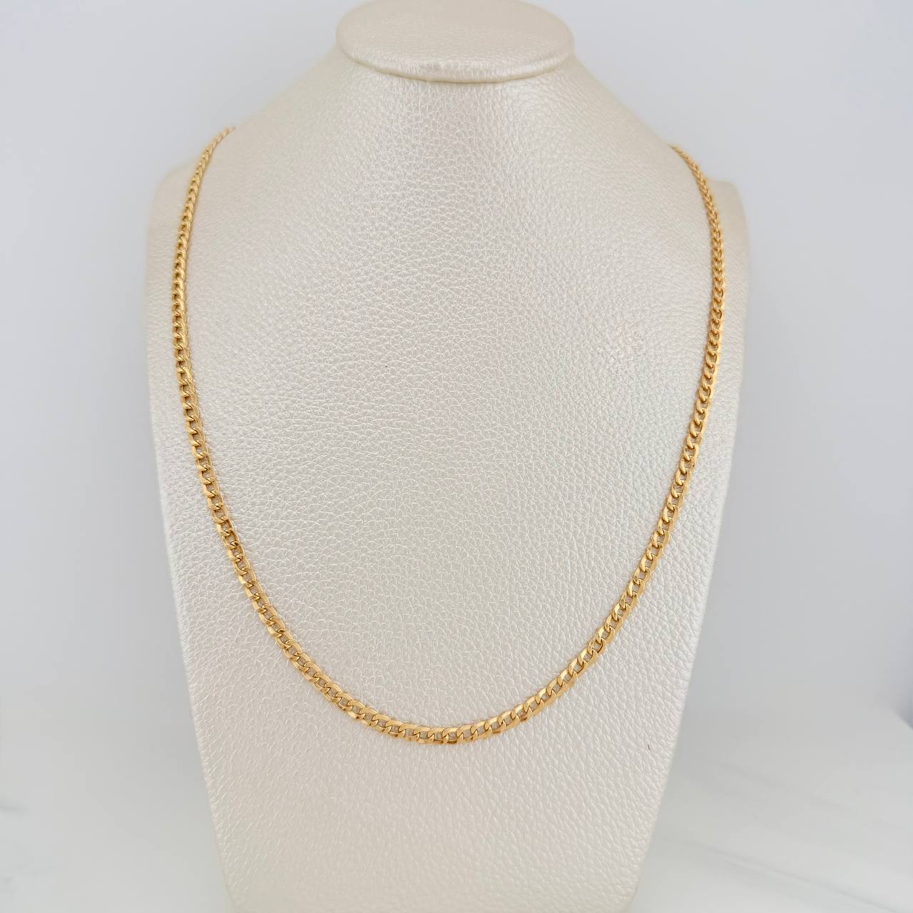 Cadena Cubana 4.25 g / 24 1/4 in / 3 mm Oro Amarillo 18K