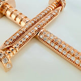 Dije Cruz Clavo 8.3gr / 2 1/2 in / Oro Rosa 18K $