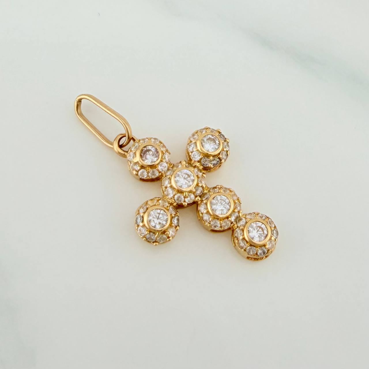 Dije Cruz Tupida 1.45gr / 1 in / Oro Amarillo 18K $