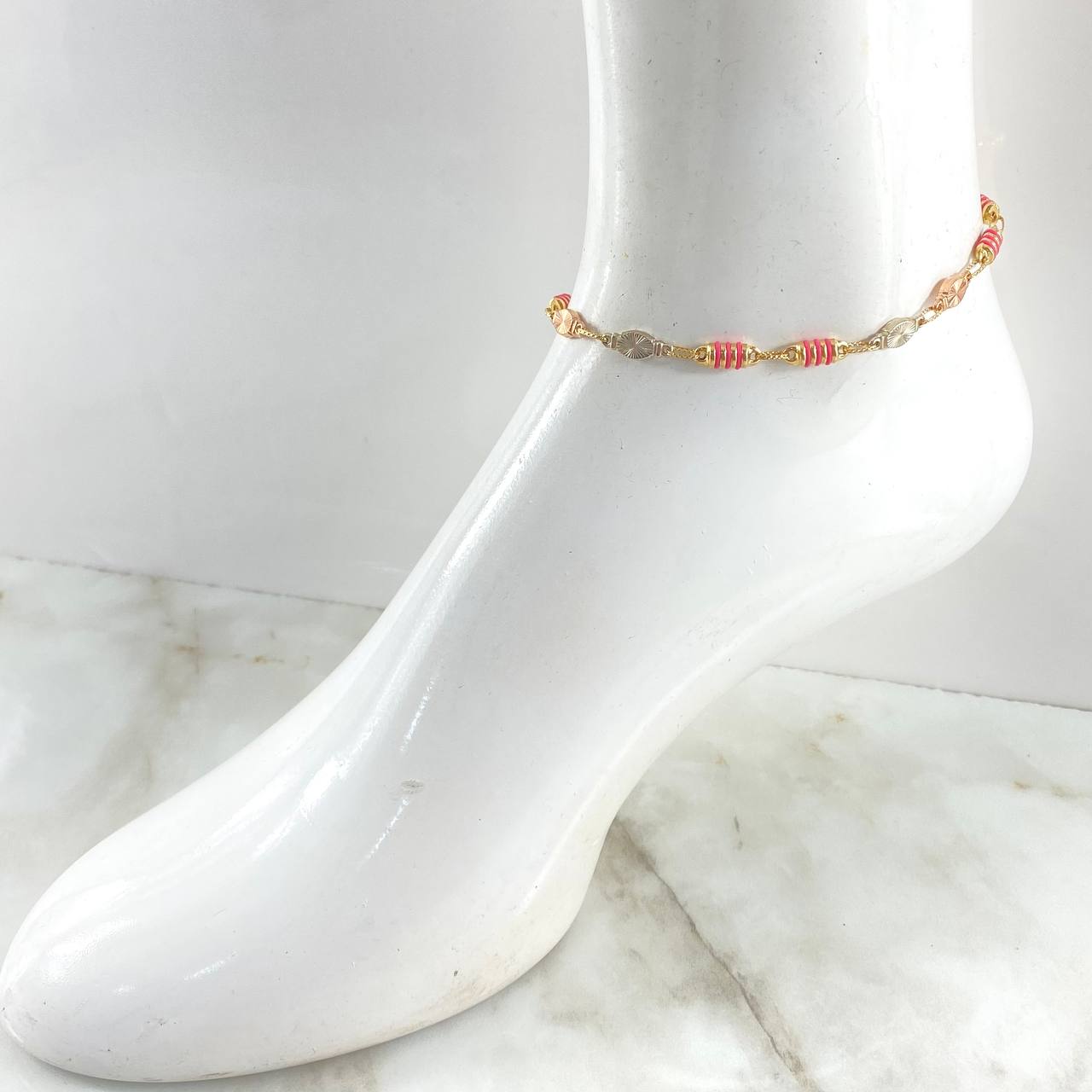 Rustic Anklet 2x2 Oval Diamond Cut 6.25gr / 25cm / Fuchsia Rubber Three Golds 18K