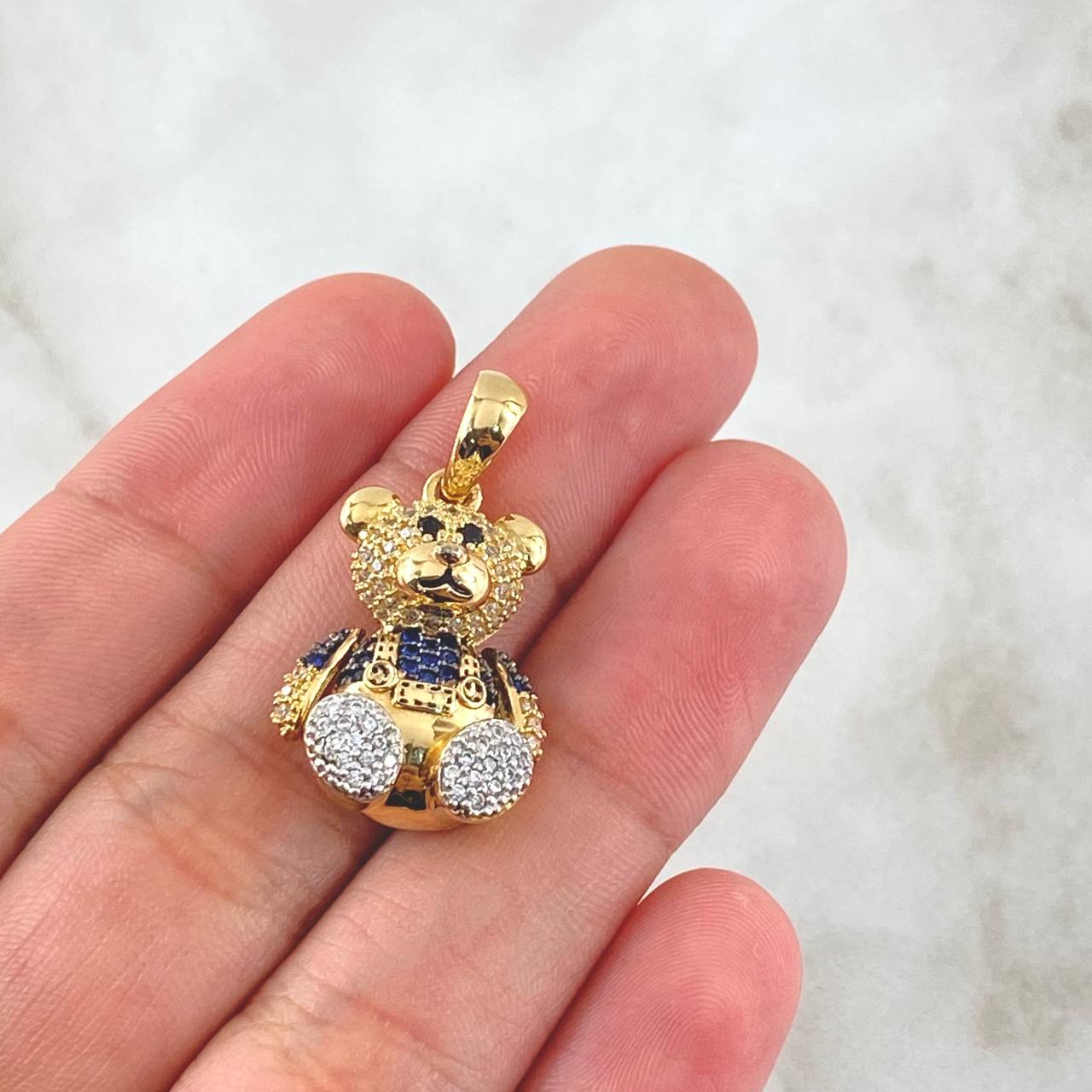 Pendant Articulated Bear Overalls 6.3gr / 2.9cm / White Blue Zircons 18K Yellow Gold ©