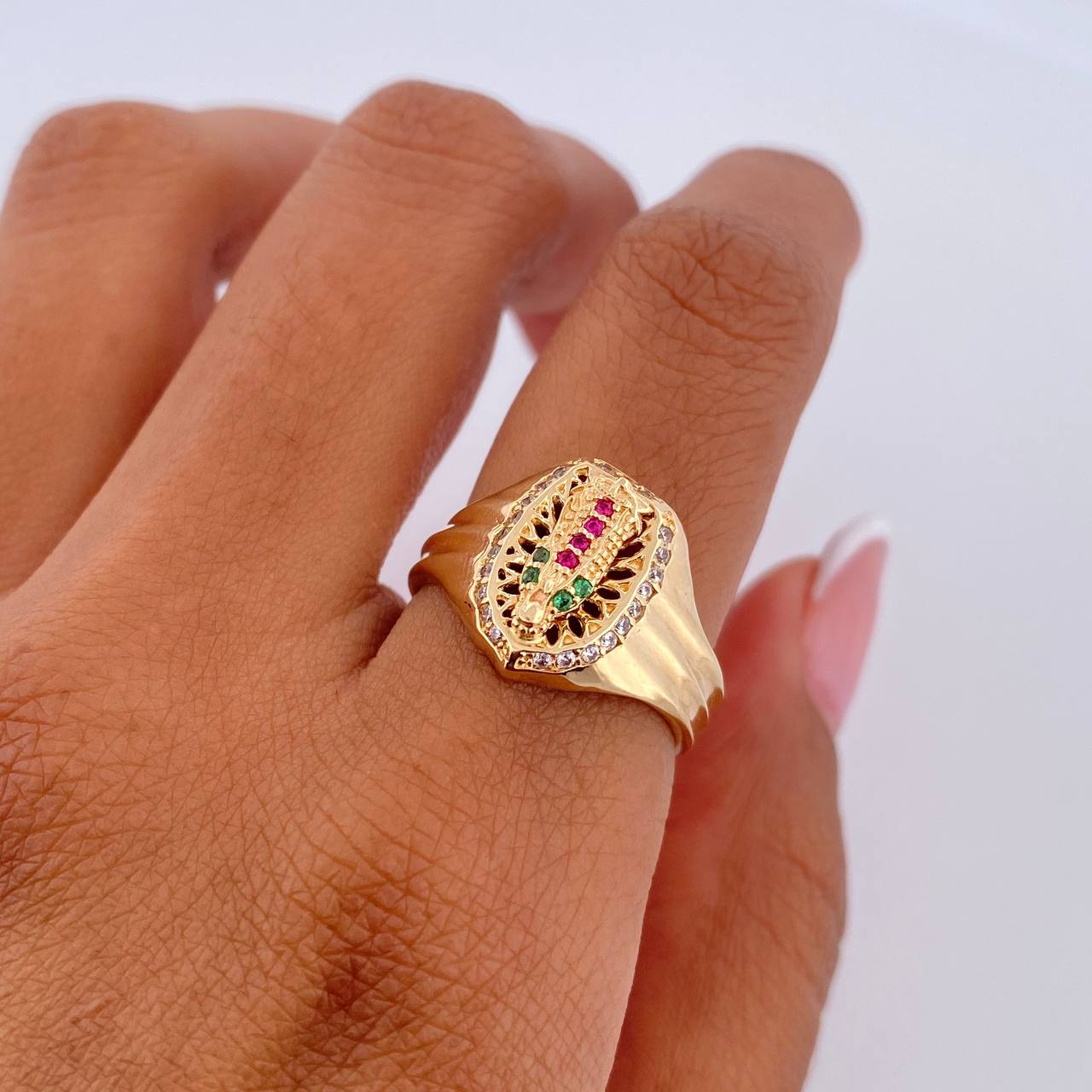 Virgin Guadalupe Ring 4.45gr / T6 3/4 / Fuchsia, Green, White Zircons 18K Gold &